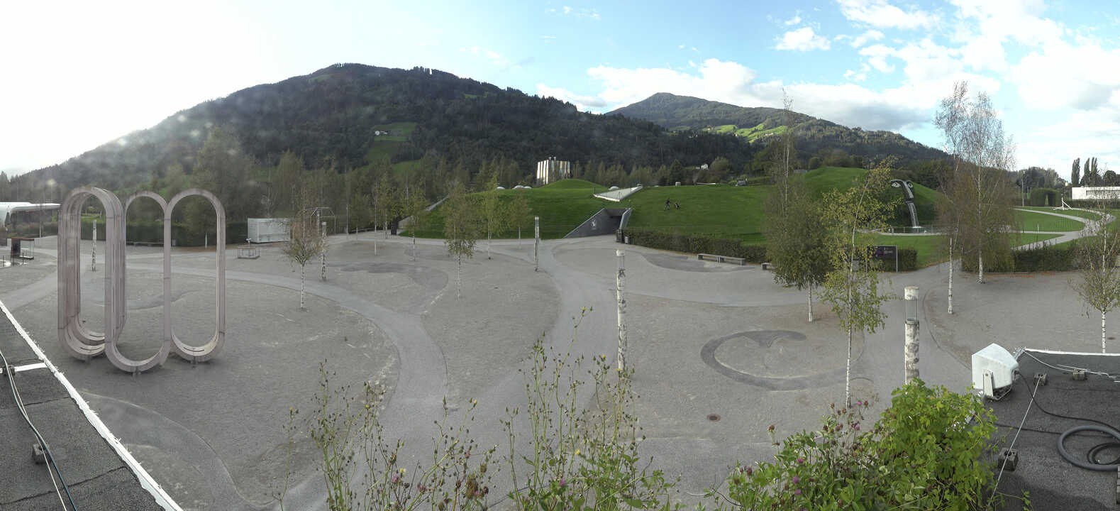 Archiv Foto Webcam Swarovski Kristallwelten: Außengelände