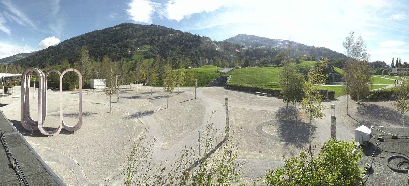 Archiv Foto Webcam Swarovski Kristallwelten: Außengelände