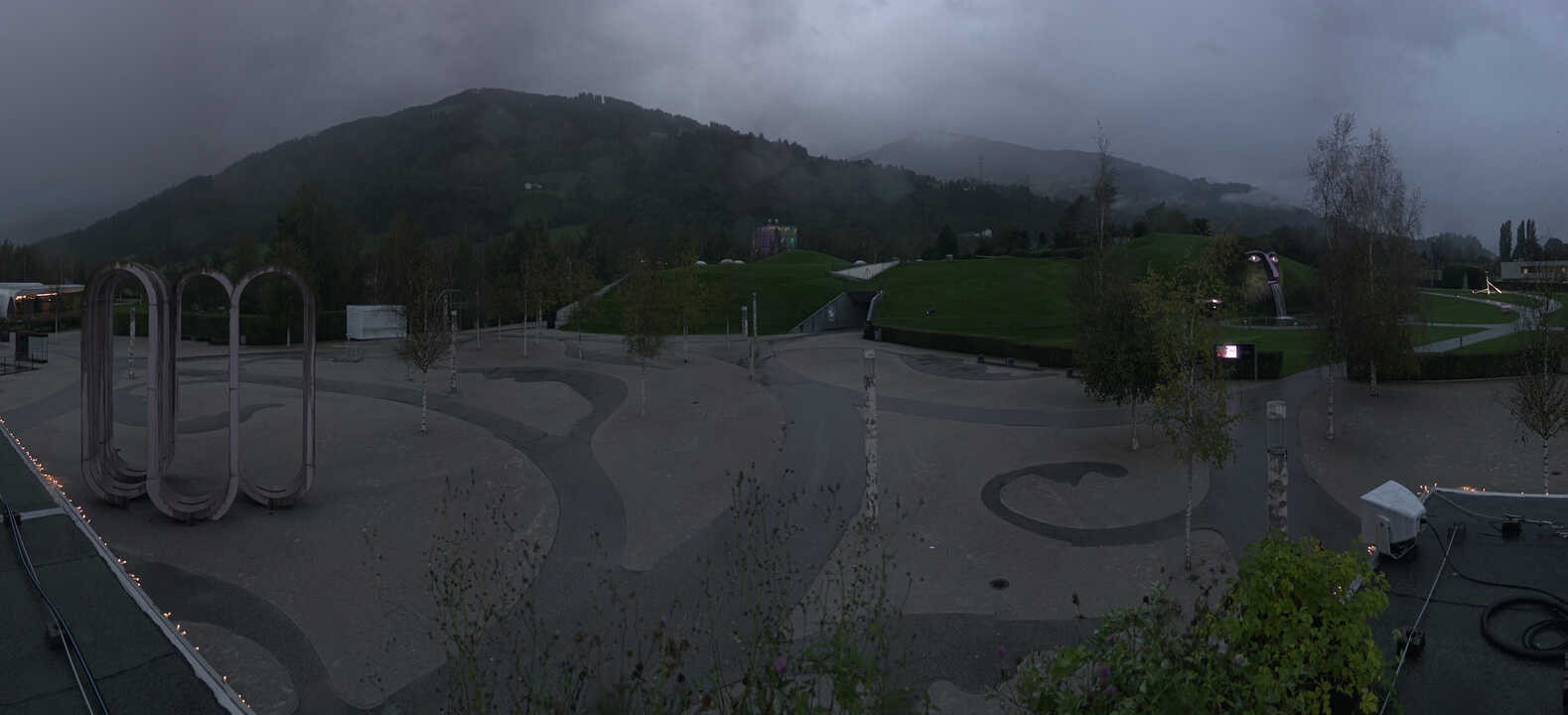 Archiv Foto Webcam Swarovski Kristallwelten: Außengelände