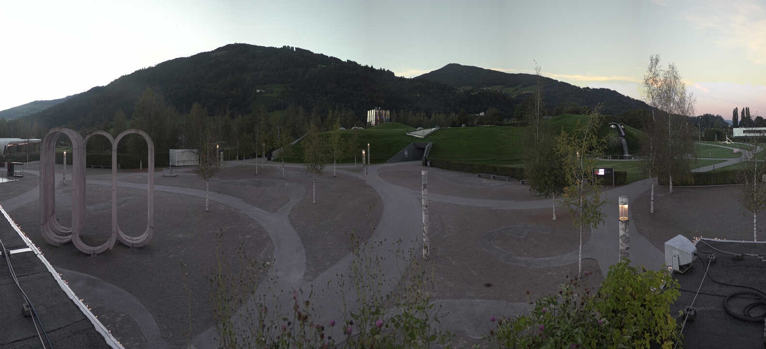 Archiv Foto Webcam Swarovski Kristallwelten: Außengelände