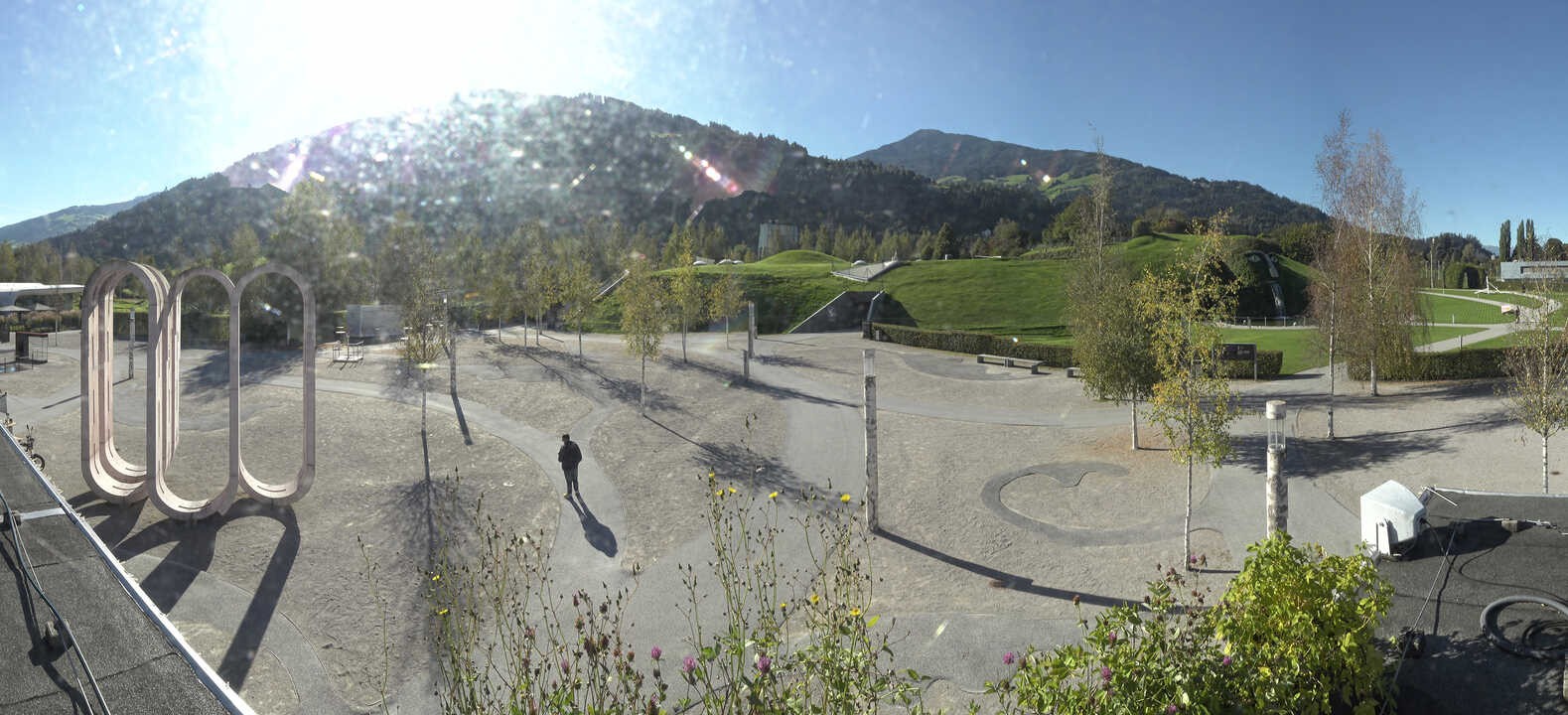 Archiv Foto Webcam Swarovski Kristallwelten: Außengelände