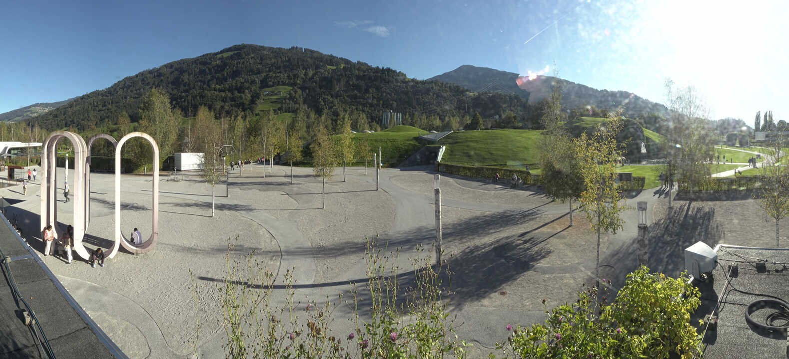 Archiv Foto Webcam Swarovski Kristallwelten: Außengelände