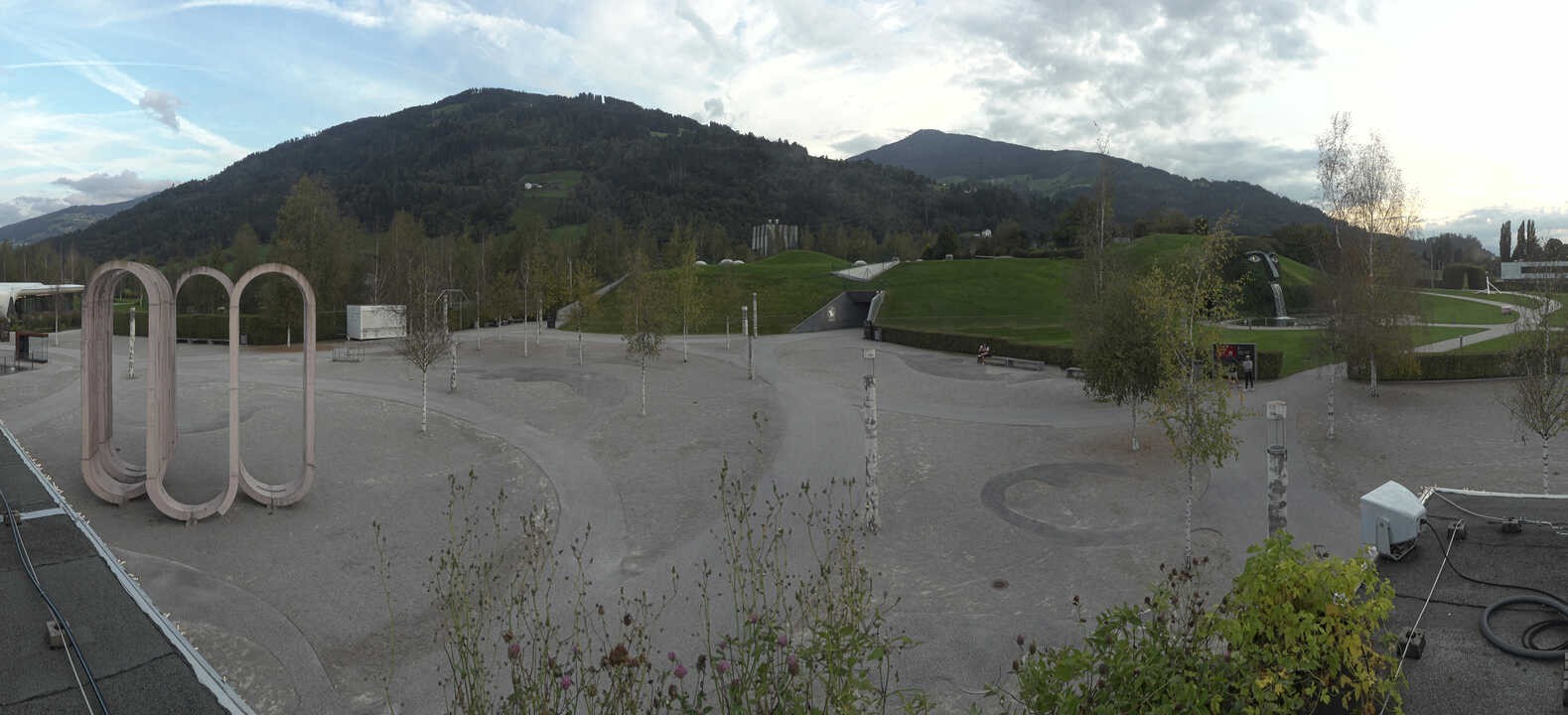 Archiv Foto Webcam Swarovski Kristallwelten: Außengelände