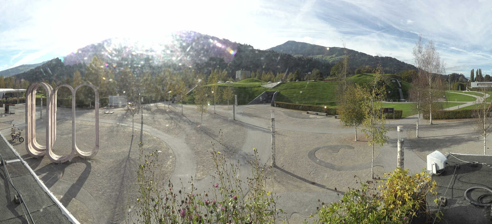 Archiv Foto Webcam Swarovski Kristallwelten: Außengelände