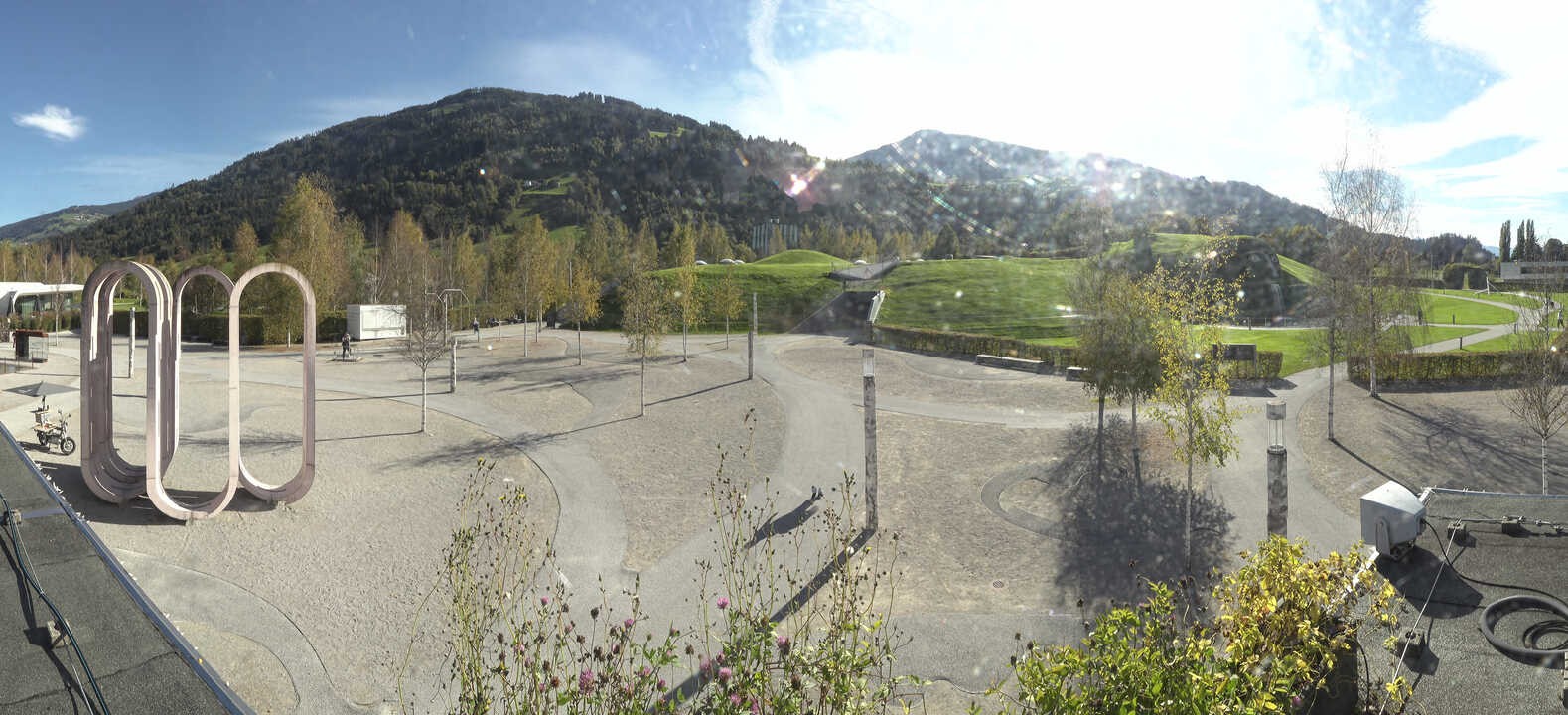 Archiv Foto Webcam Swarovski Kristallwelten: Außengelände