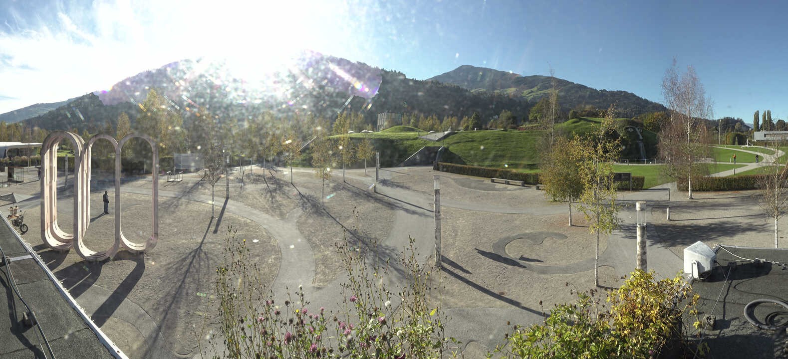Archiv Foto Webcam Swarovski Kristallwelten: Außengelände