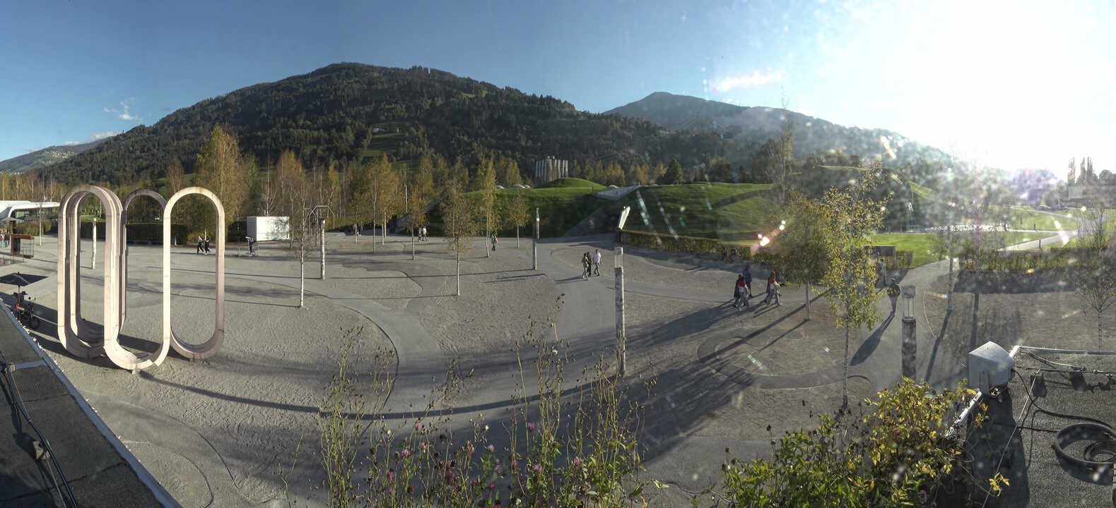 Archiv Foto Webcam Swarovski Kristallwelten: Außengelände