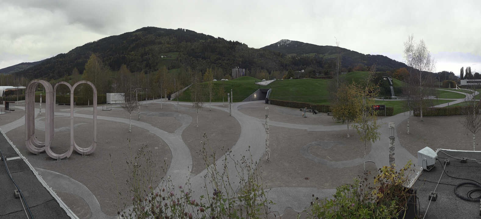 Archiv Foto Webcam Swarovski Kristallwelten: Außengelände
