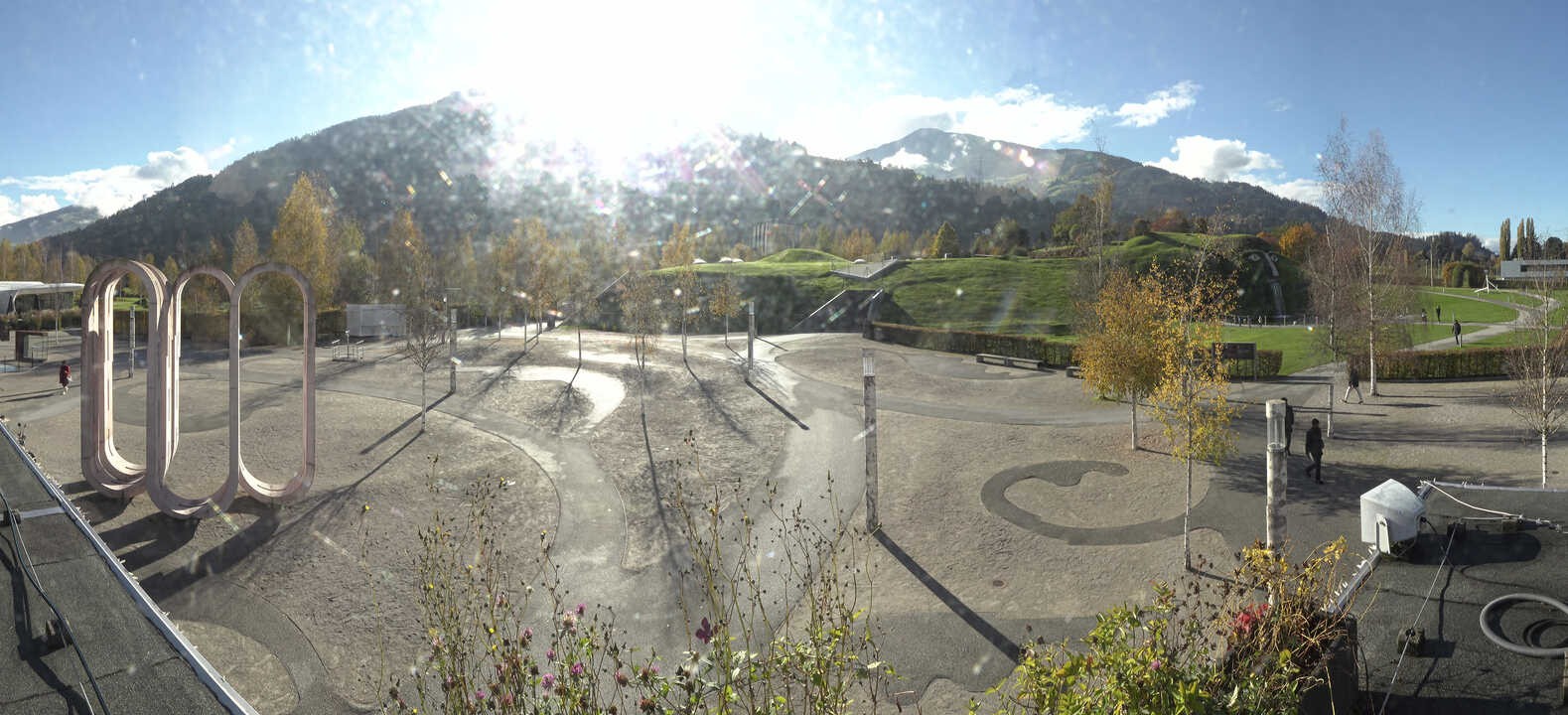 Archiv Foto Webcam Swarovski Kristallwelten: Außengelände
