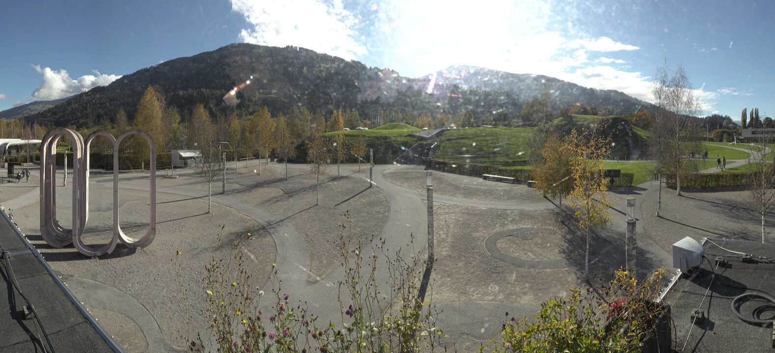 Archiv Foto Webcam Swarovski Kristallwelten: Außengelände