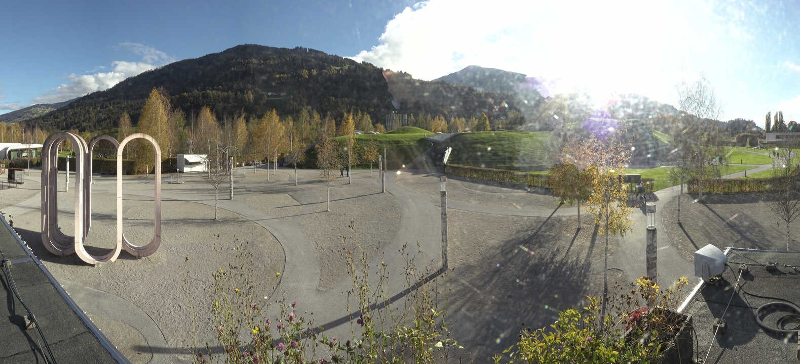 Archiv Foto Webcam Swarovski Kristallwelten: Außengelände