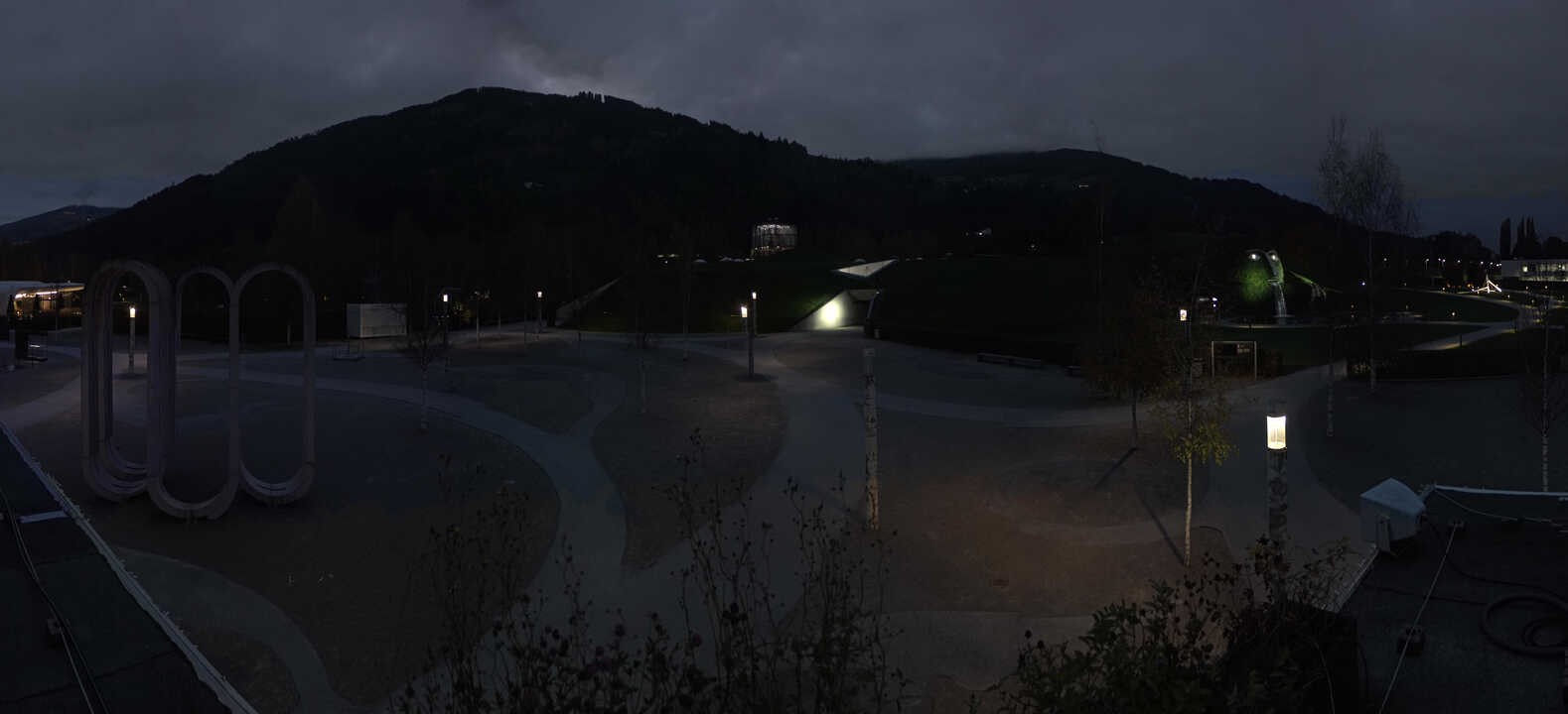 Archiv Foto Webcam Swarovski Kristallwelten: Außengelände