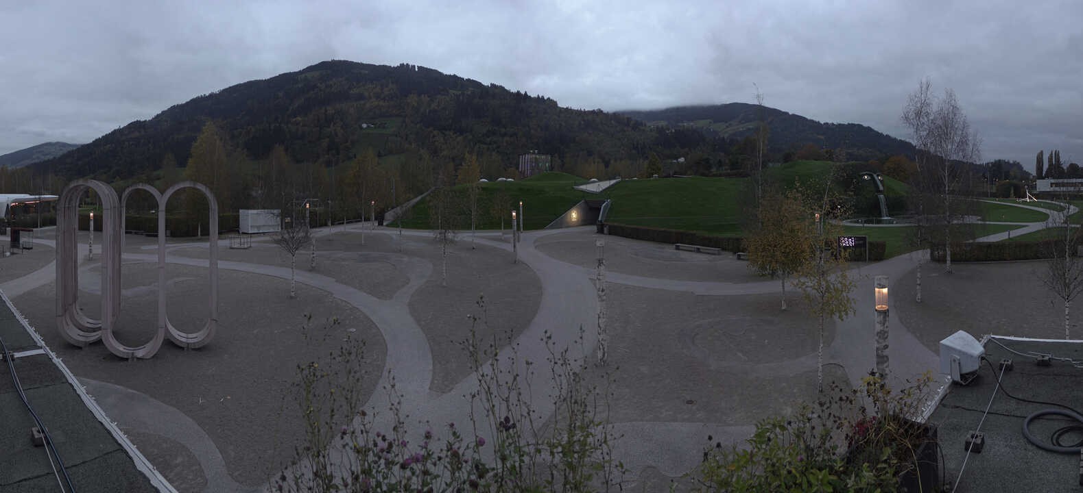 Archiv Foto Webcam Swarovski Kristallwelten: Außengelände