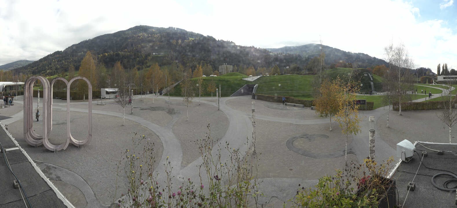 Archiv Foto Webcam Swarovski Kristallwelten: Außengelände