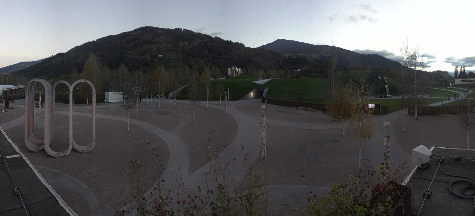Archiv Foto Webcam Swarovski Kristallwelten: Außengelände
