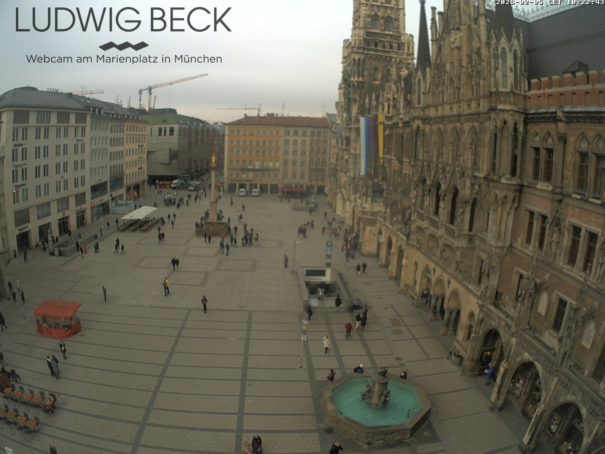 Archived image Webcam at the Marienplatz, Munich