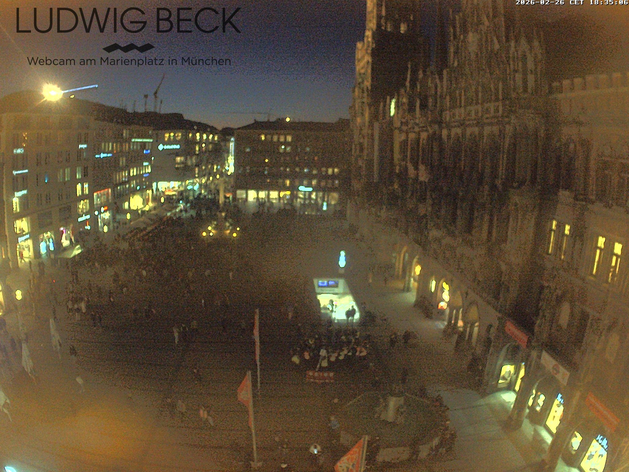 Archived image Webcam at the Marienplatz, Munich