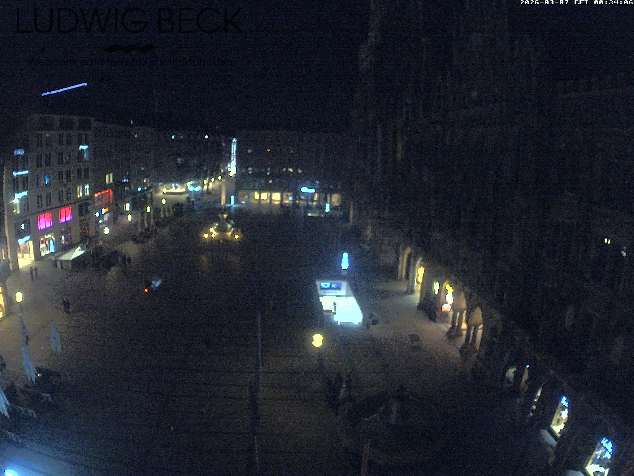 Archived image Webcam at the Marienplatz, Munich