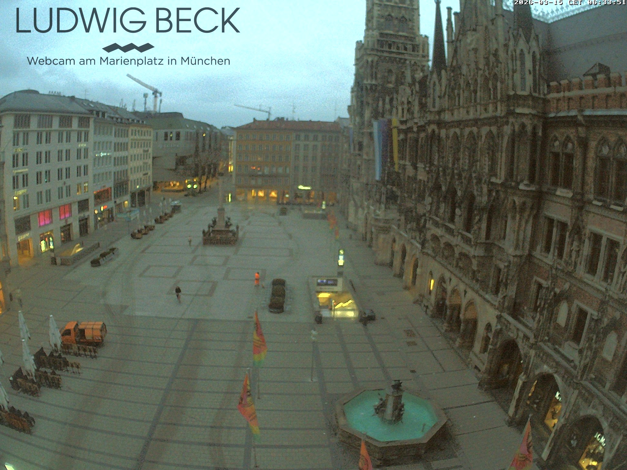 Archived image Webcam at the Marienplatz, Munich