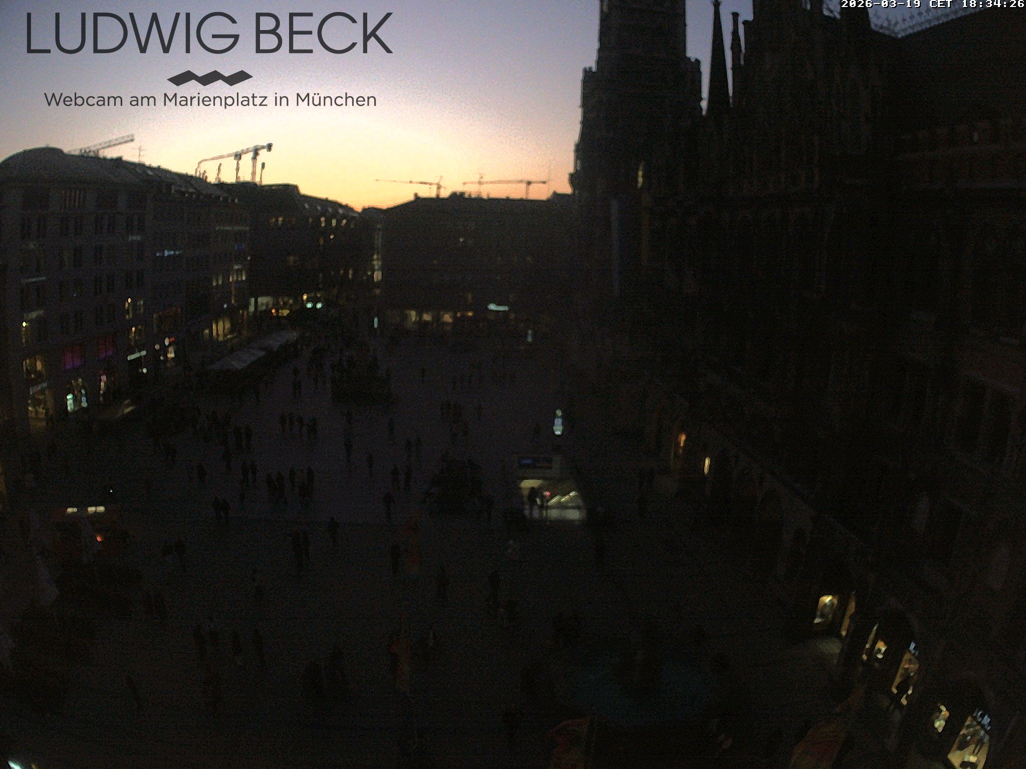 Archived image Webcam at the Marienplatz, Munich