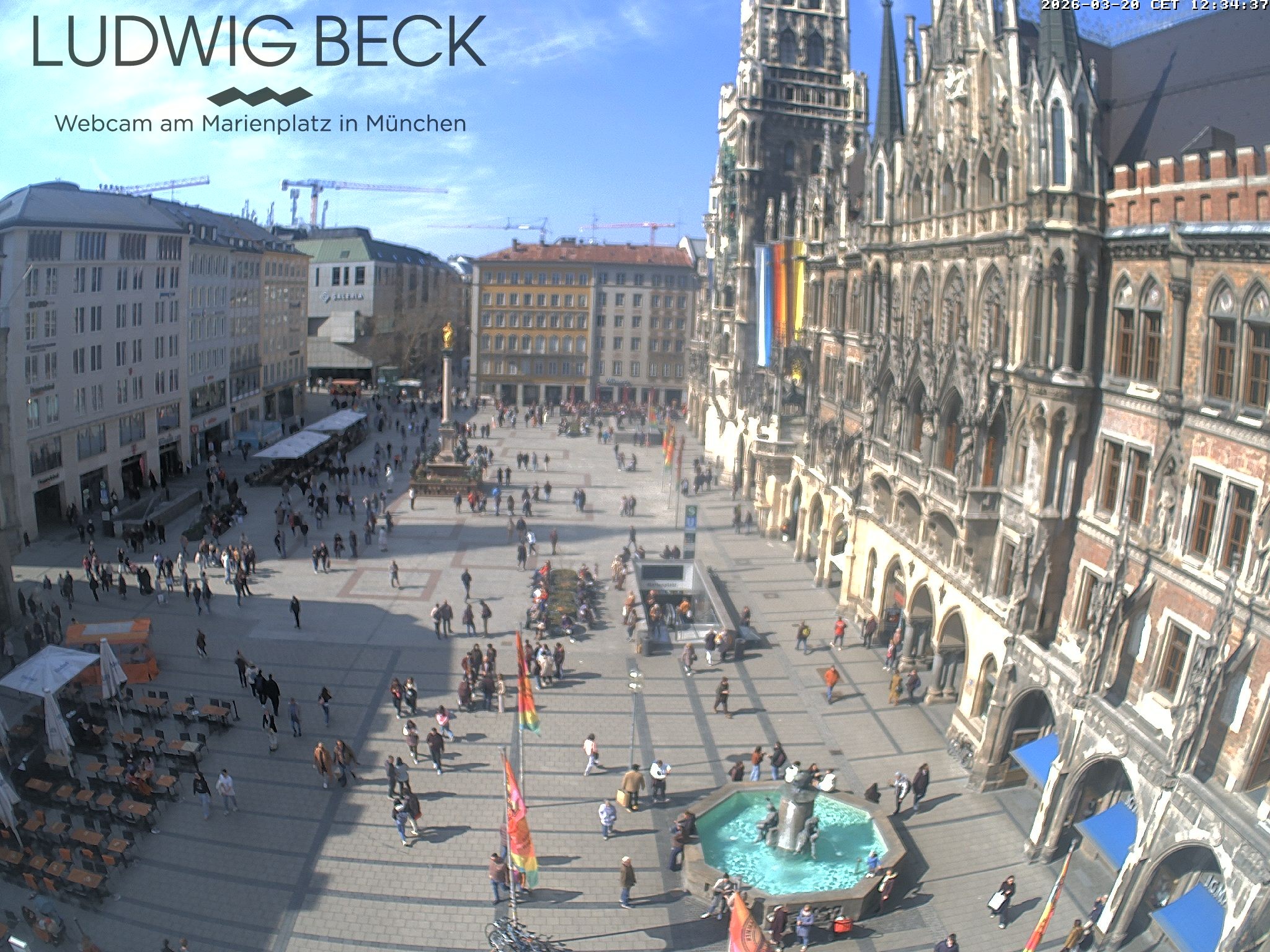 Archived image Webcam at the Marienplatz, Munich