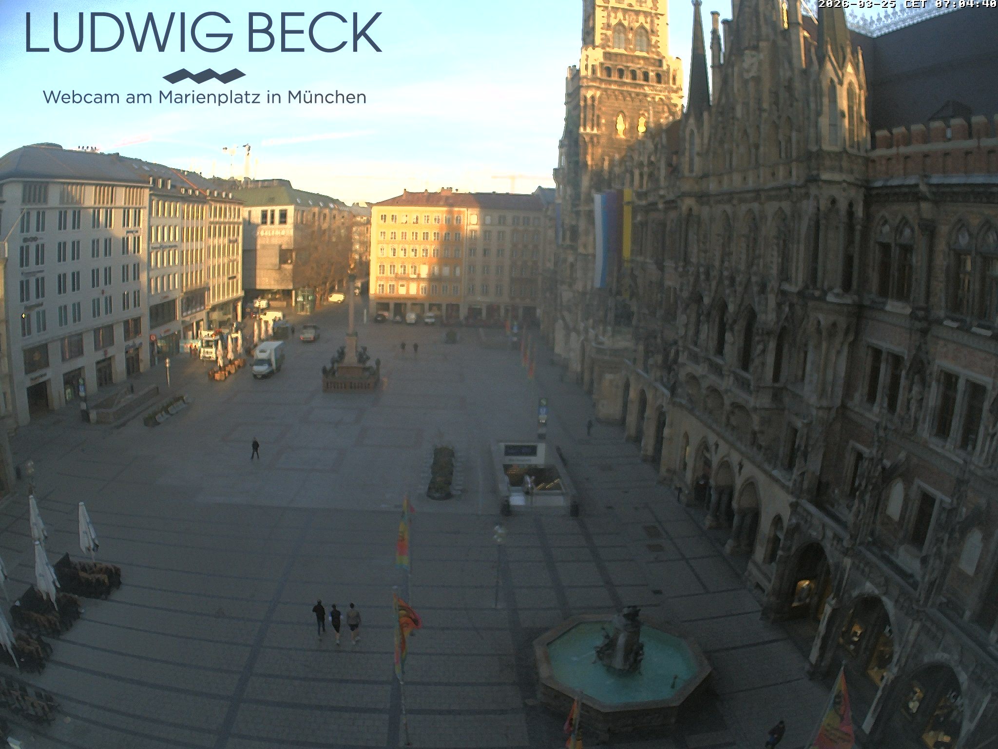 Archived image Webcam at the Marienplatz, Munich