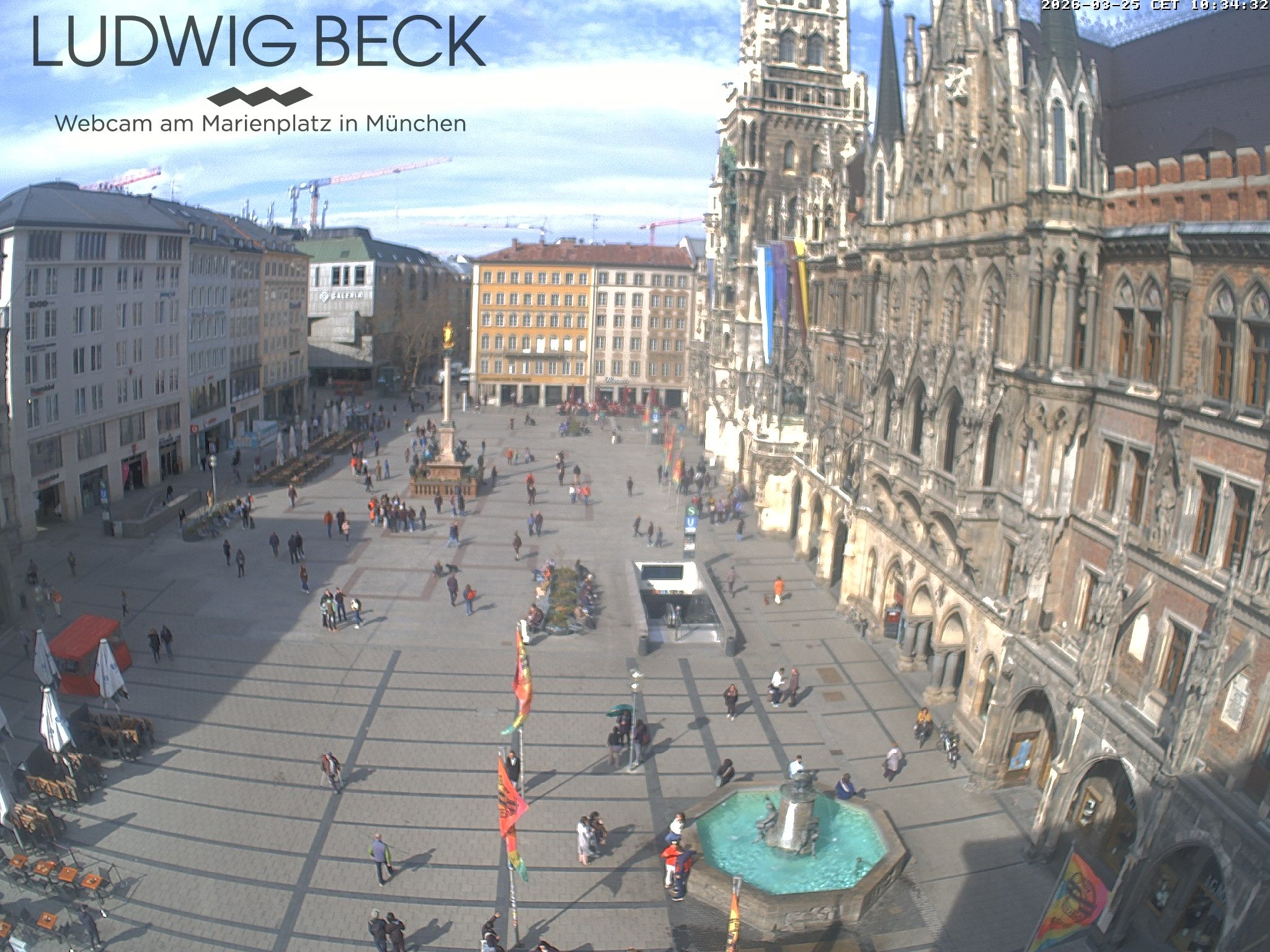 Archived image Webcam at the Marienplatz, Munich