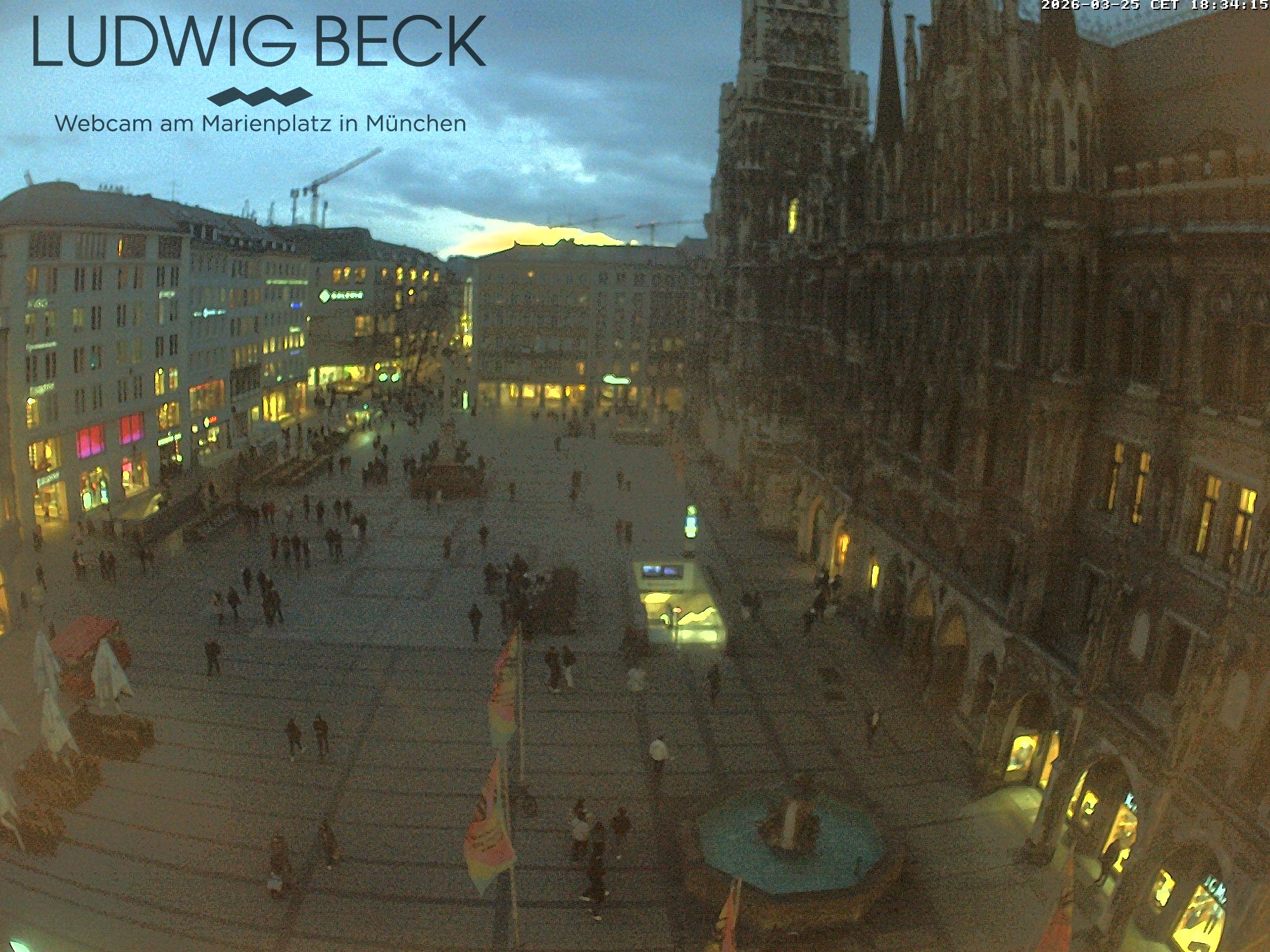 Archived image Webcam at the Marienplatz, Munich