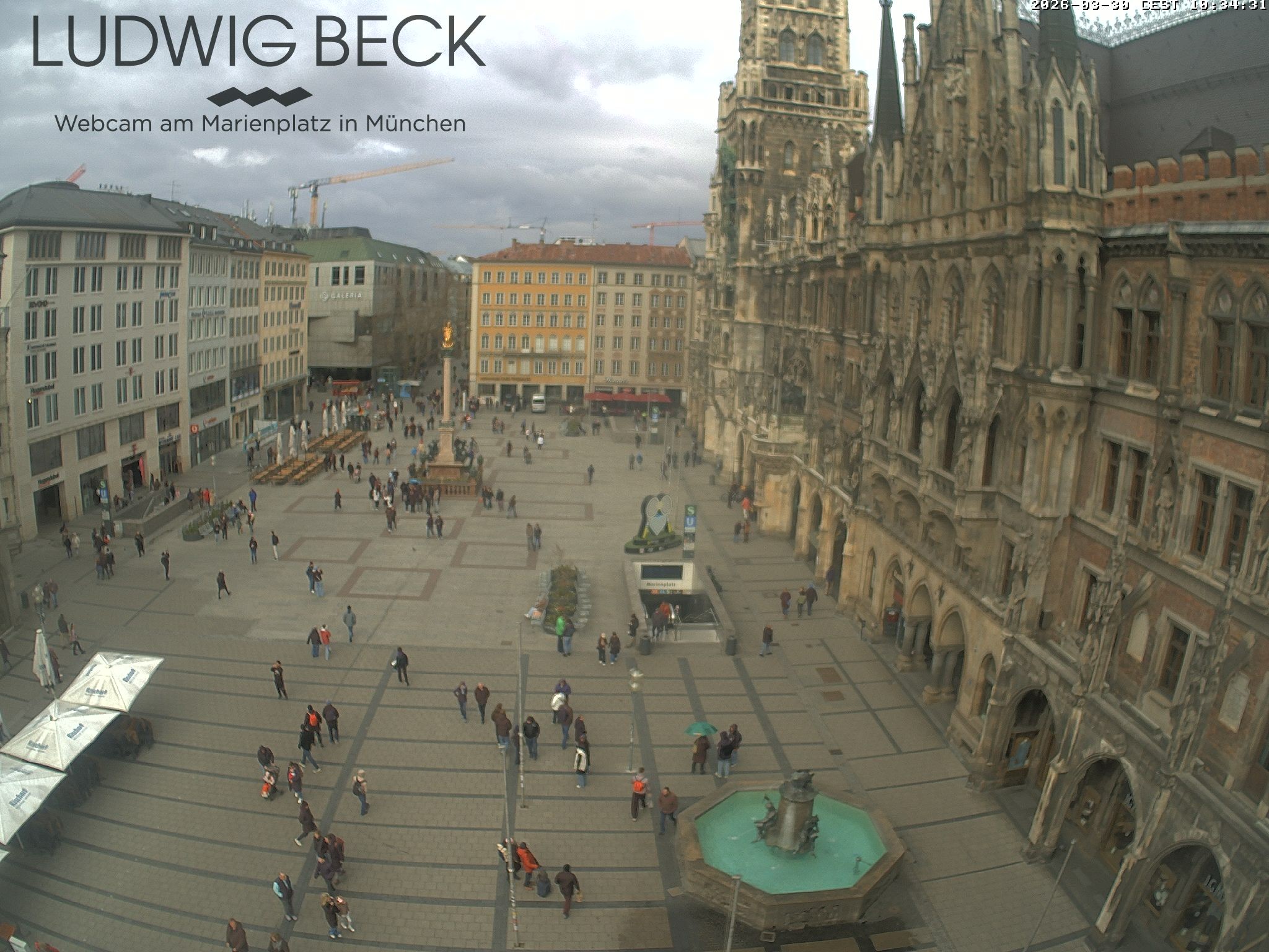 Archived image Webcam at the Marienplatz, Munich