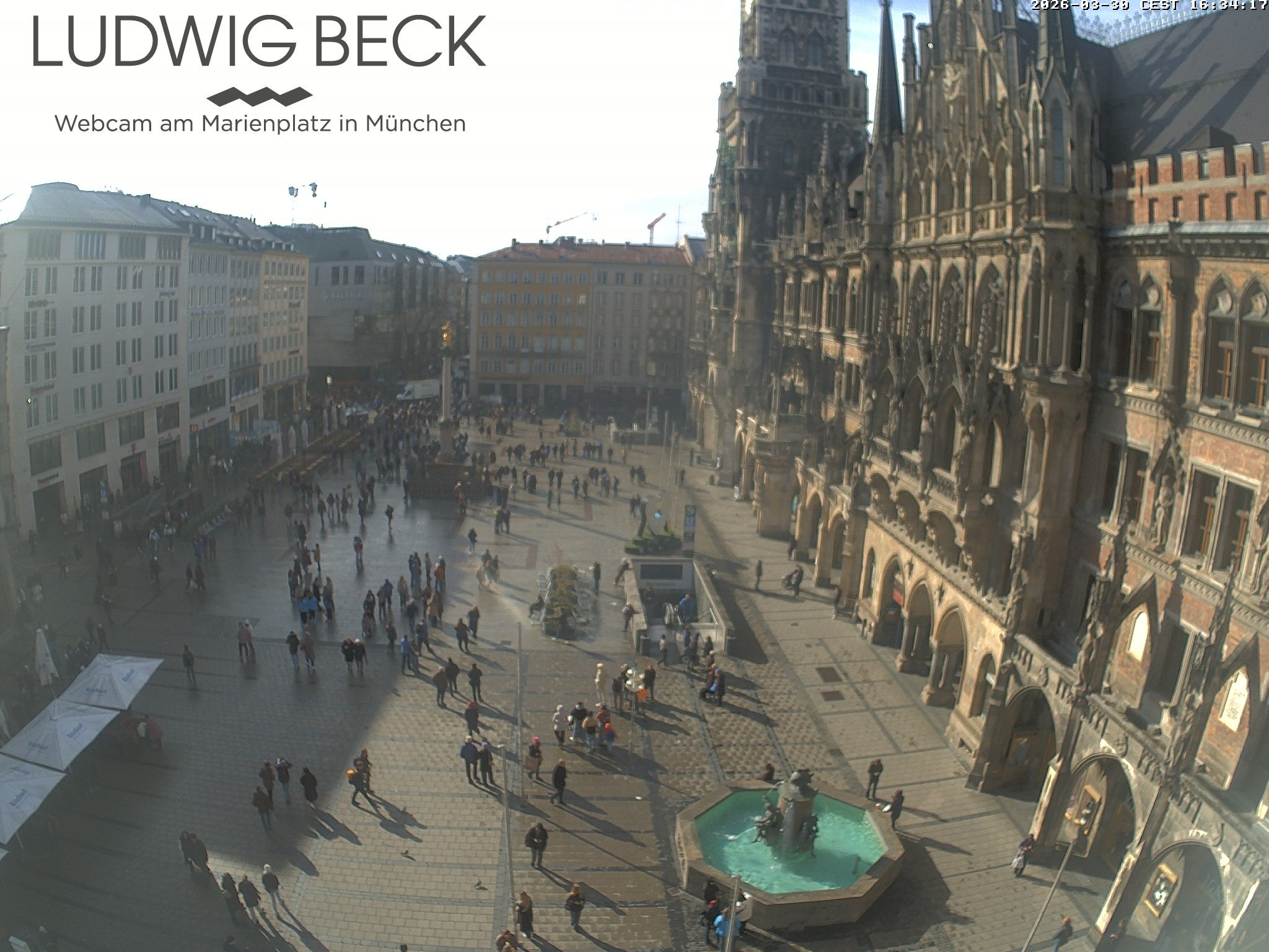 Archived image Webcam at the Marienplatz, Munich