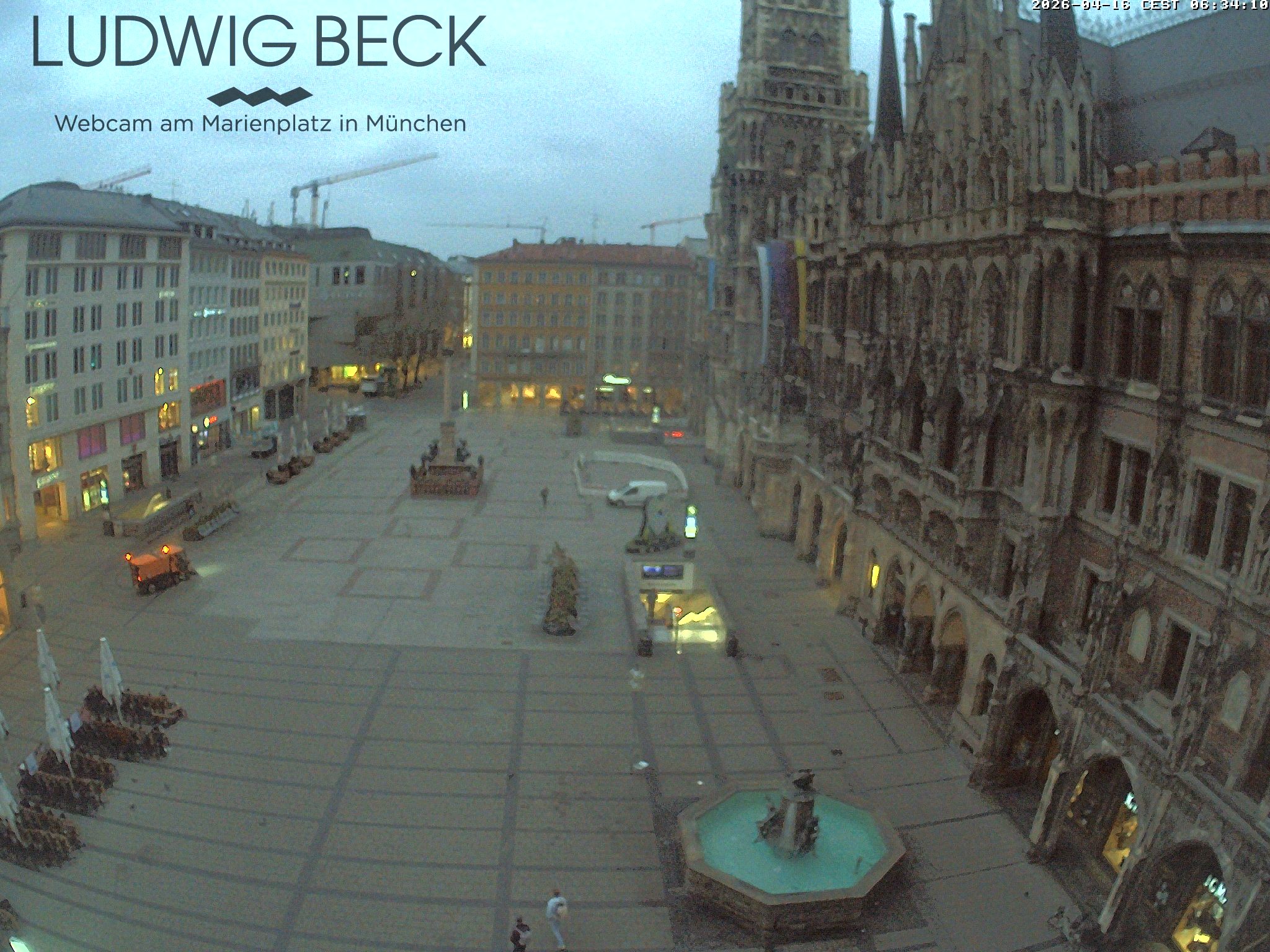 Archived image Webcam at the Marienplatz, Munich
