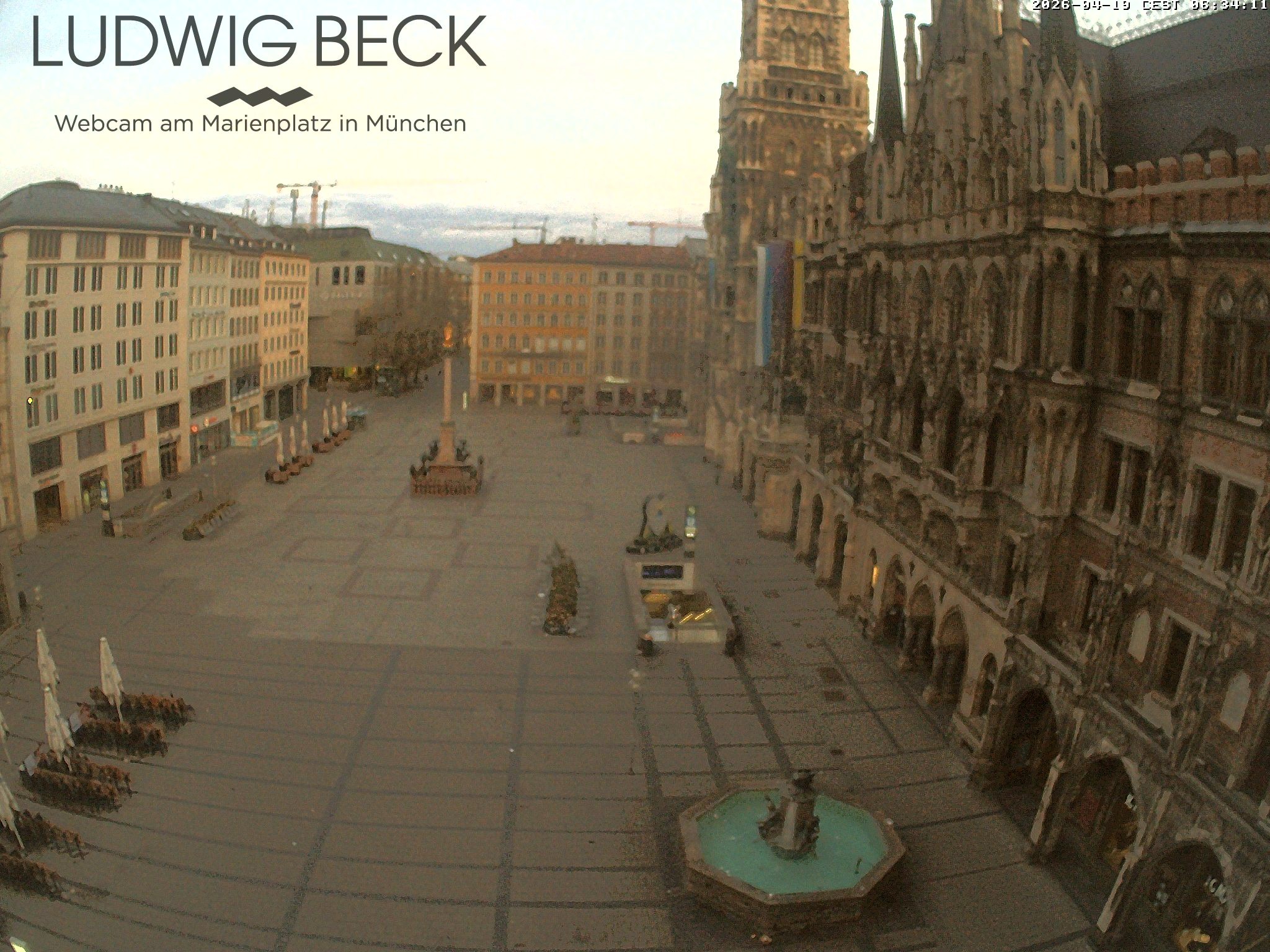 Archived image Webcam at the Marienplatz, Munich