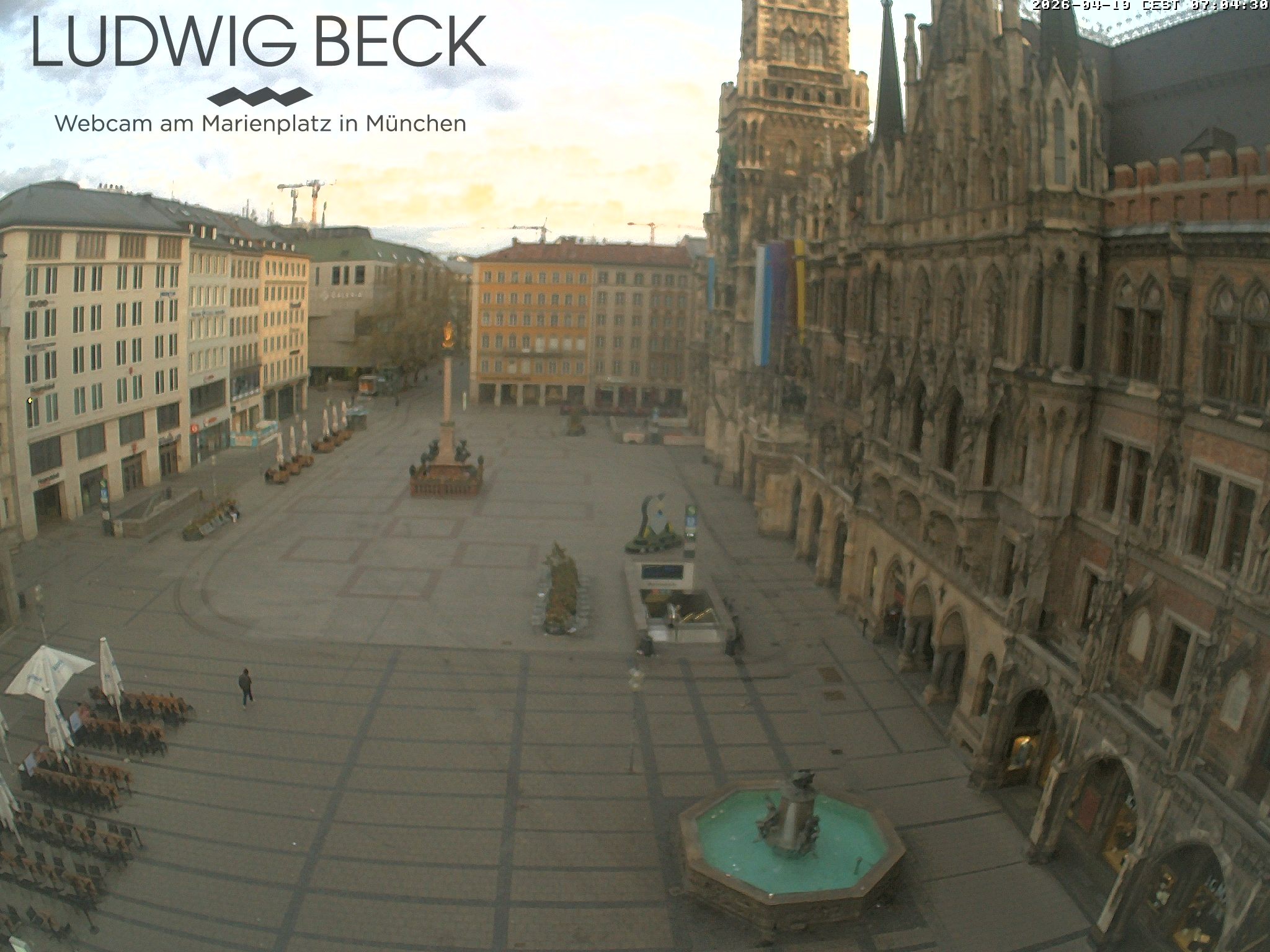 Archived image Webcam at the Marienplatz, Munich