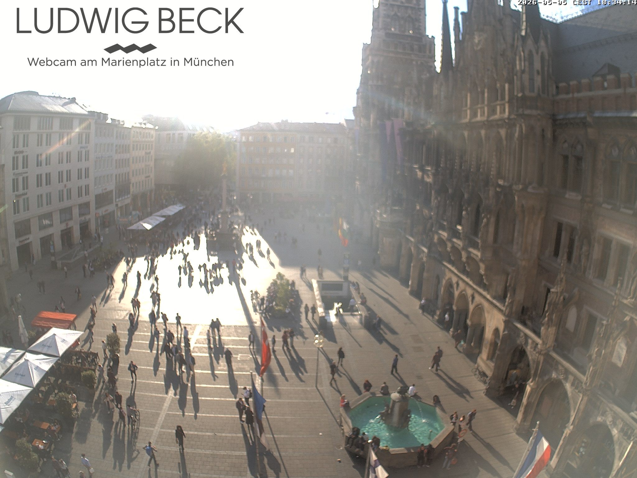 Archived image Webcam at the Marienplatz, Munich