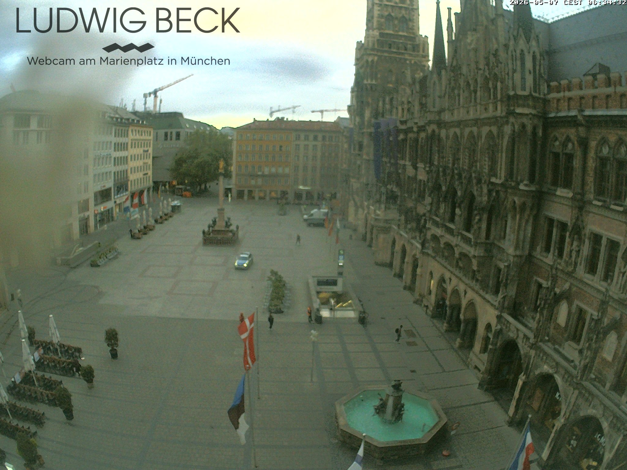 Archived image Webcam at the Marienplatz, Munich