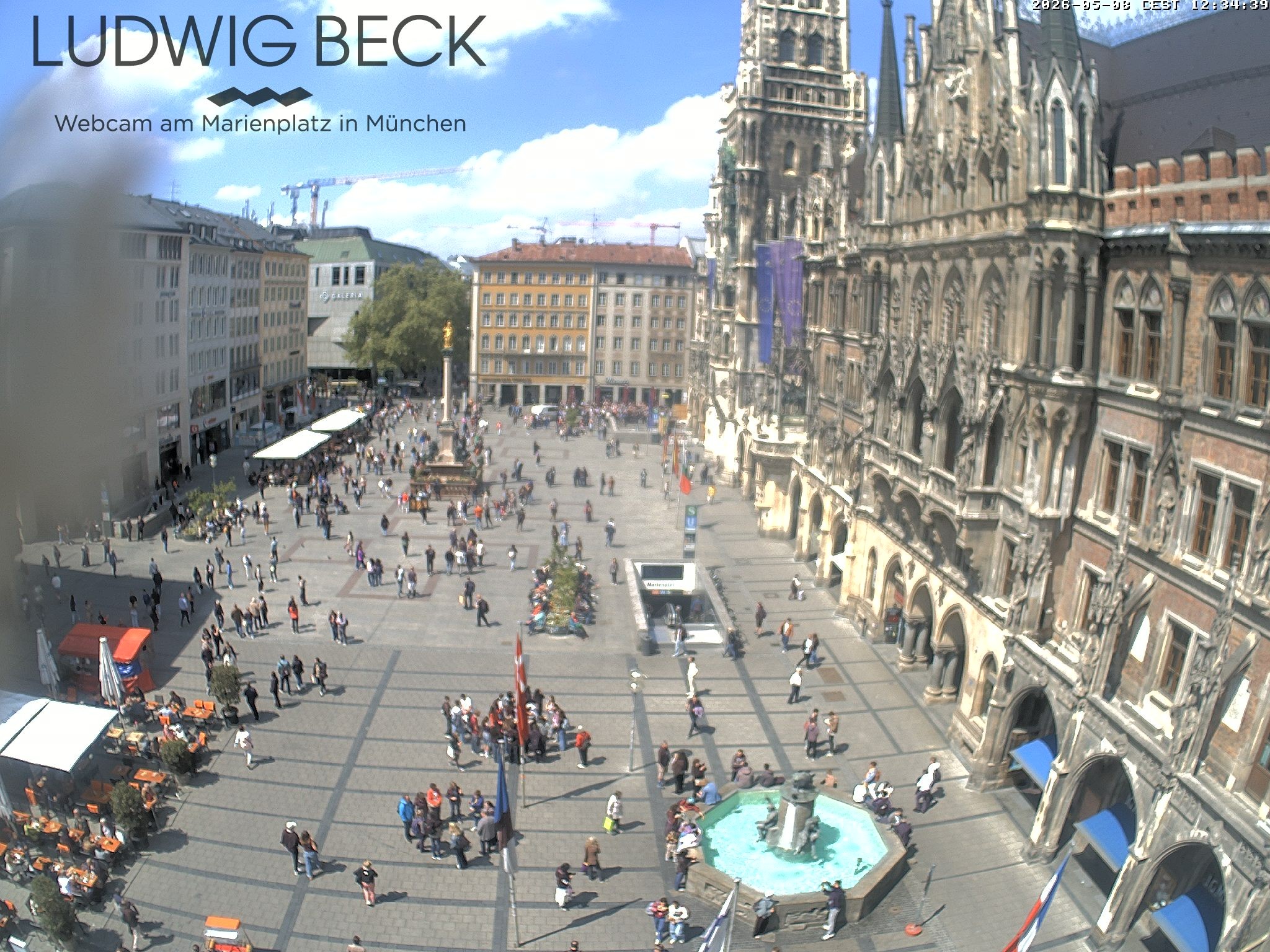 Archived image Webcam at the Marienplatz, Munich
