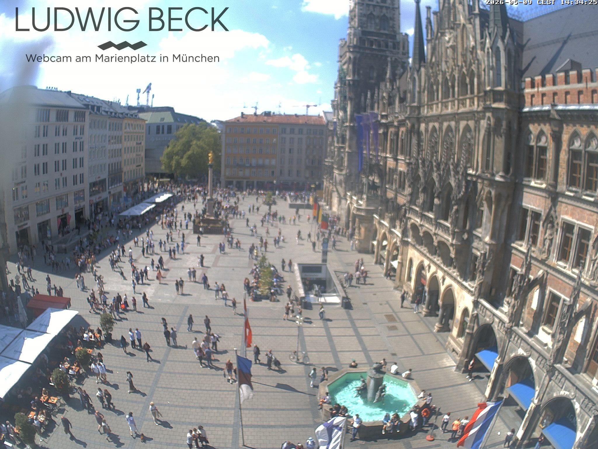 Archived image Webcam at the Marienplatz, Munich