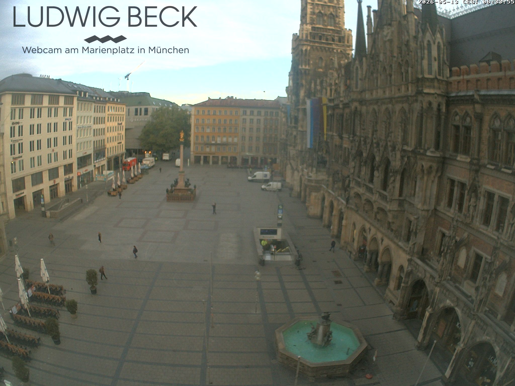 Archived image Webcam at the Marienplatz, Munich