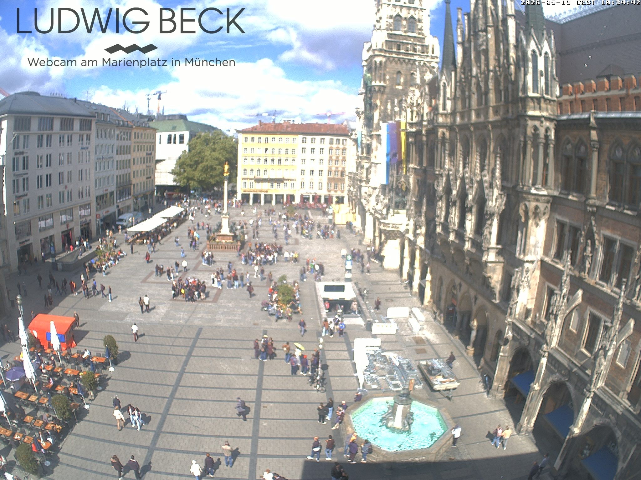 Archived image Webcam at the Marienplatz, Munich