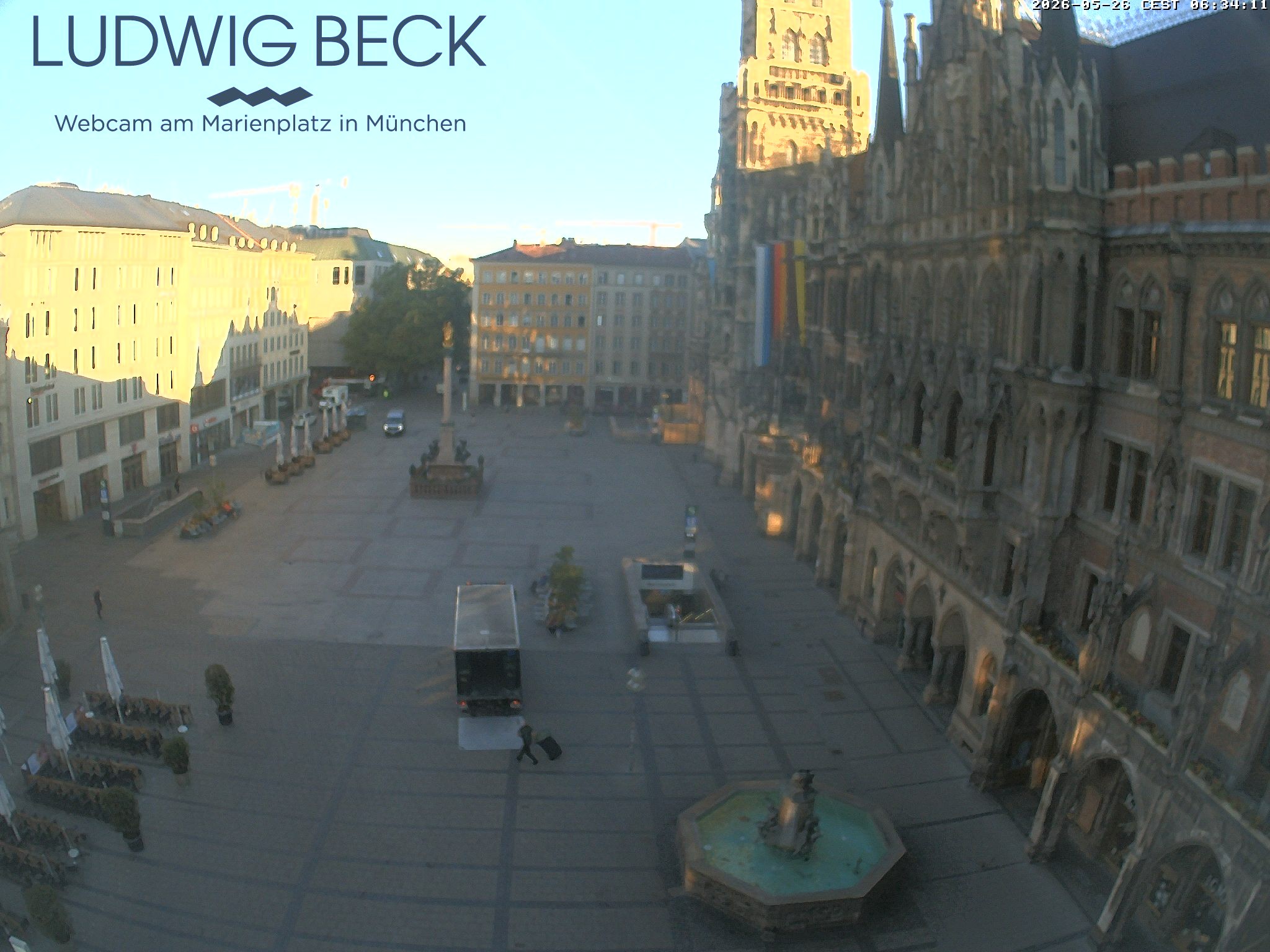Archived image Webcam at the Marienplatz, Munich