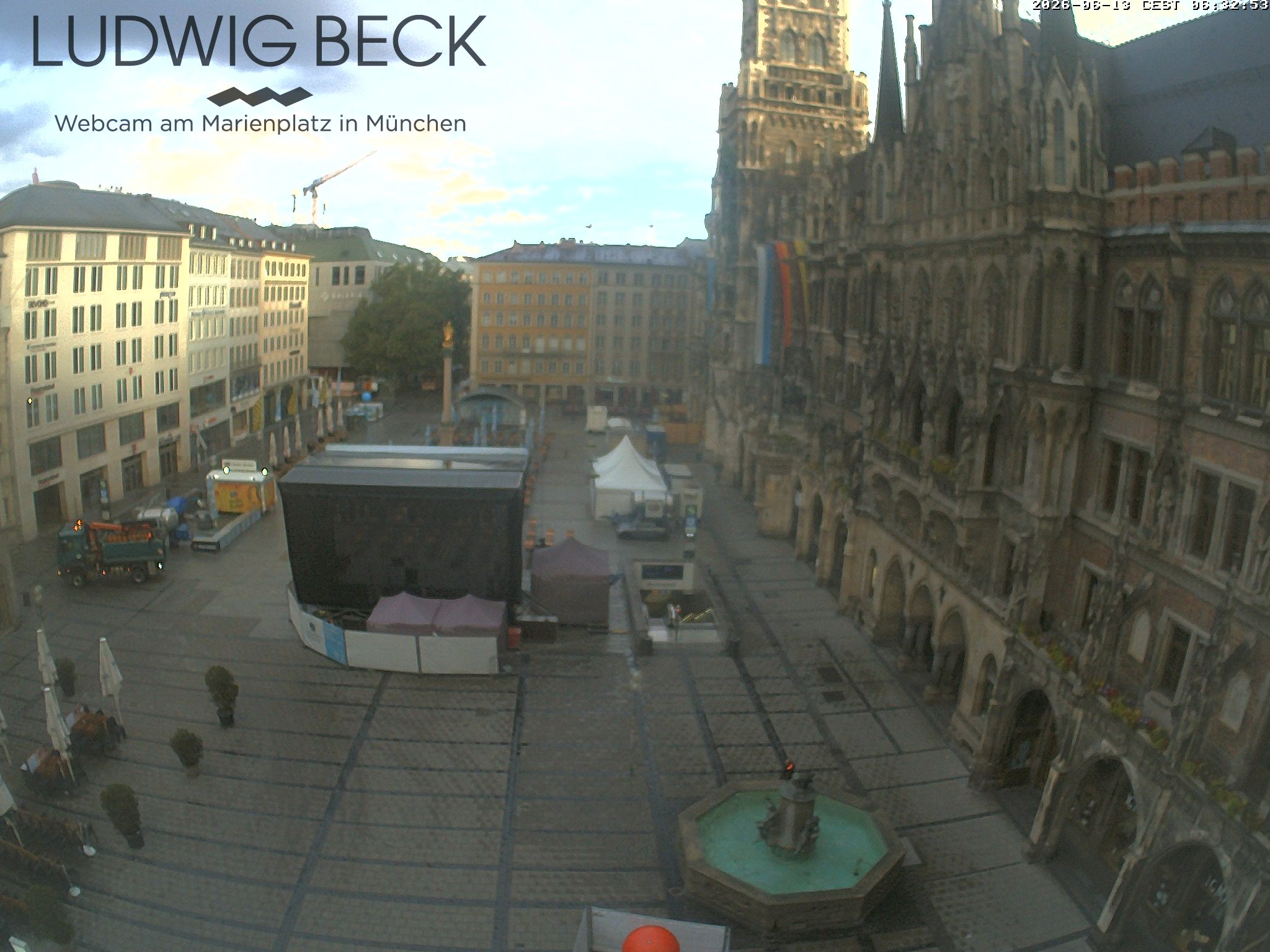 Archiv Foto Webcam am Marienplatz München