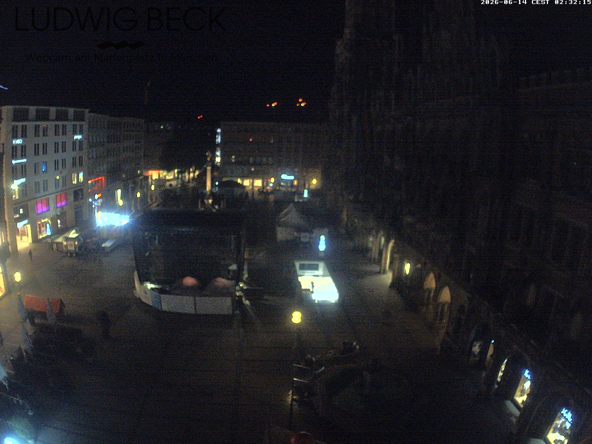 Archived image Webcam at the Marienplatz, Munich