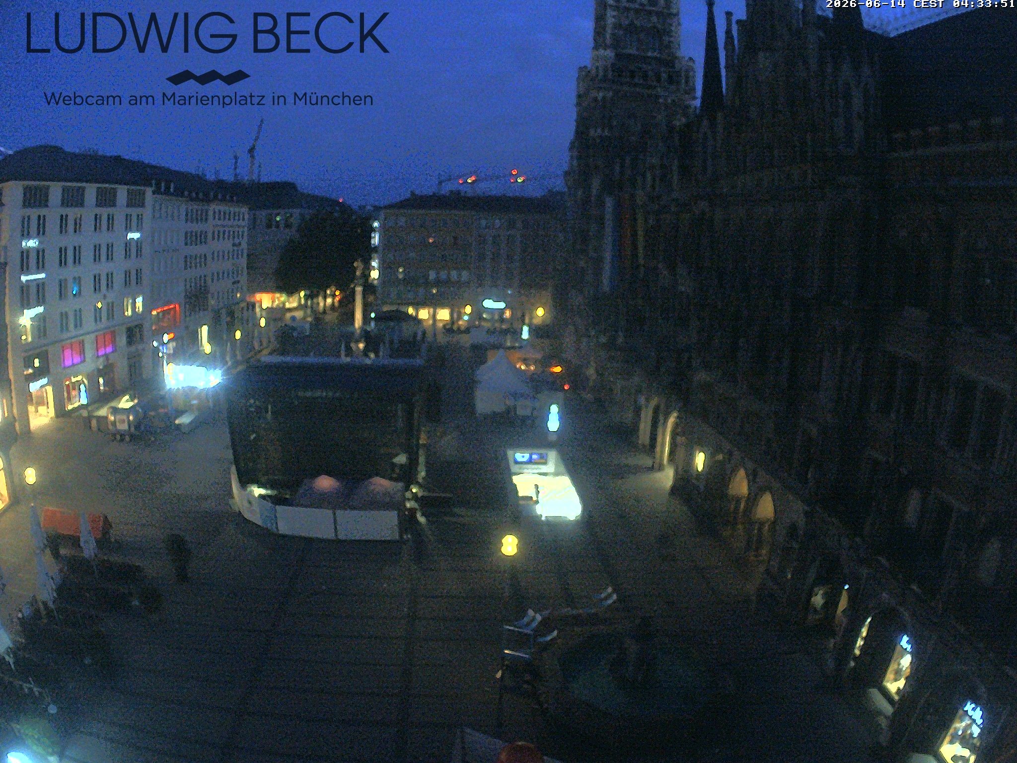 Archived image Webcam at the Marienplatz, Munich