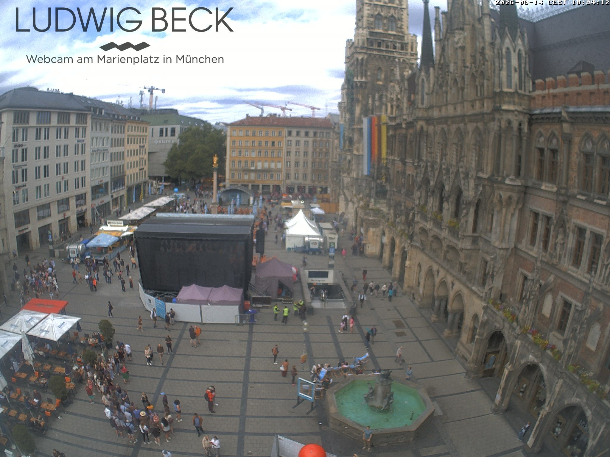 Archived image Webcam at the Marienplatz, Munich
