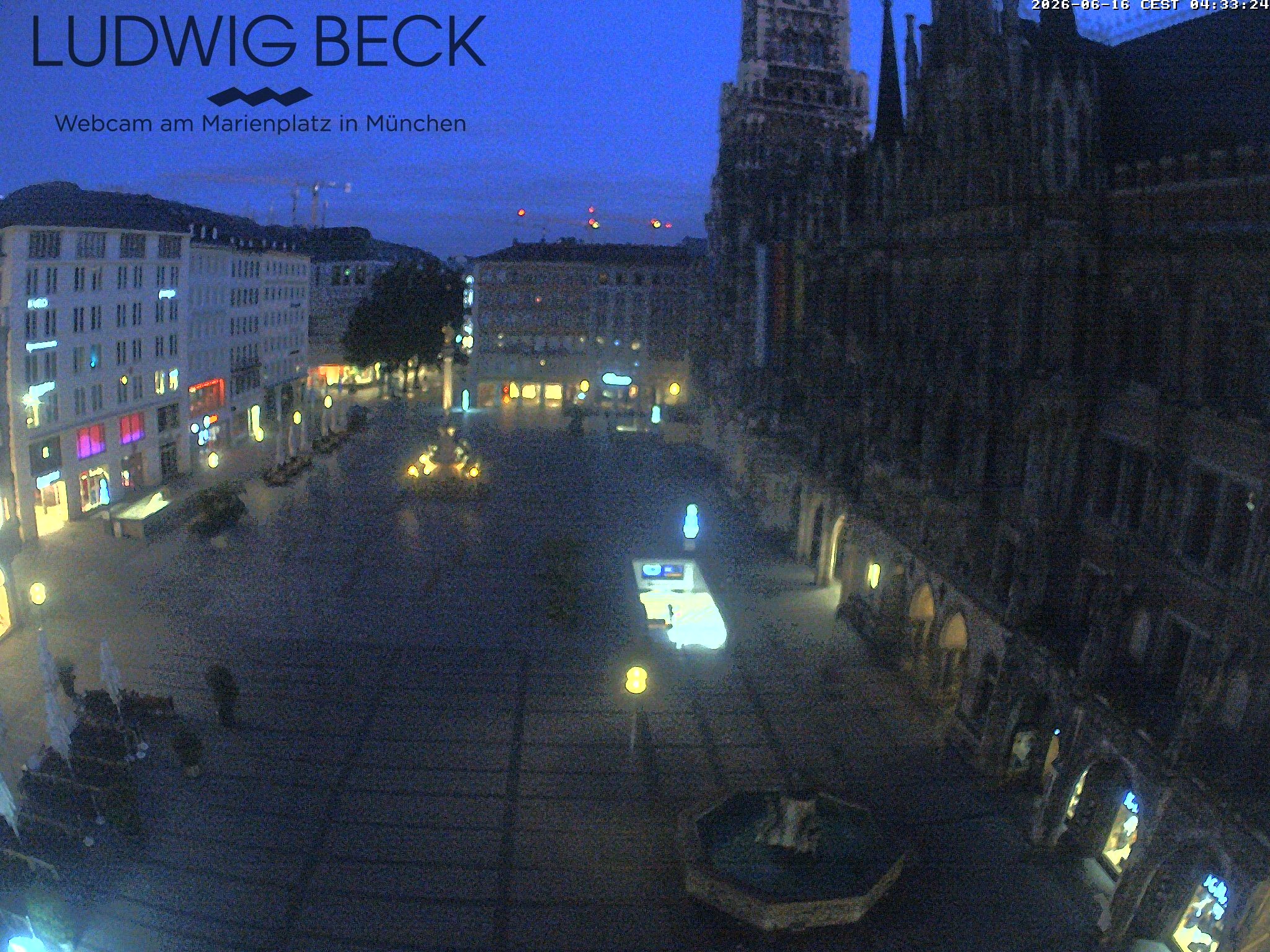 Archived image Webcam at the Marienplatz, Munich