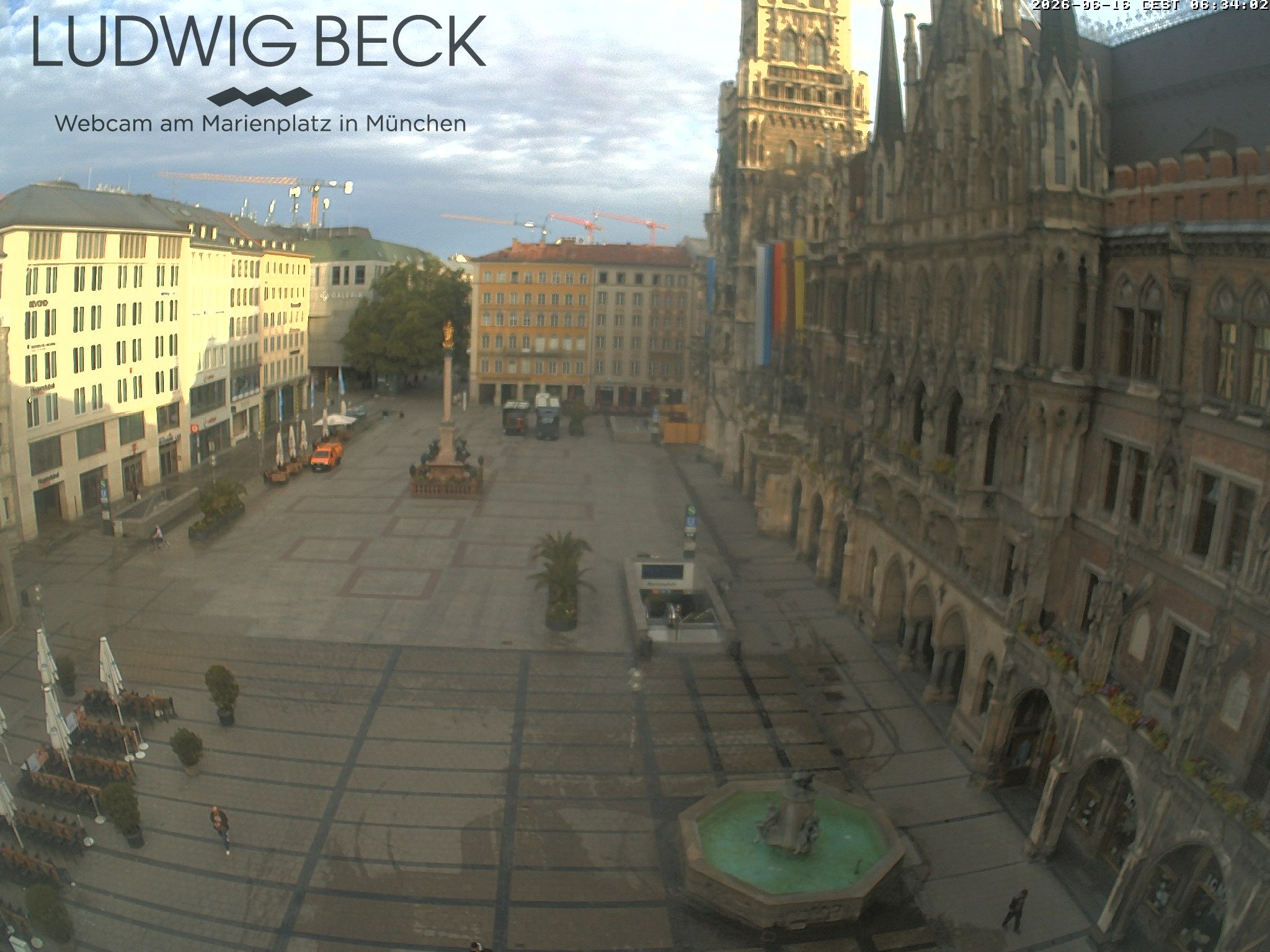 Archived image Webcam at the Marienplatz, Munich