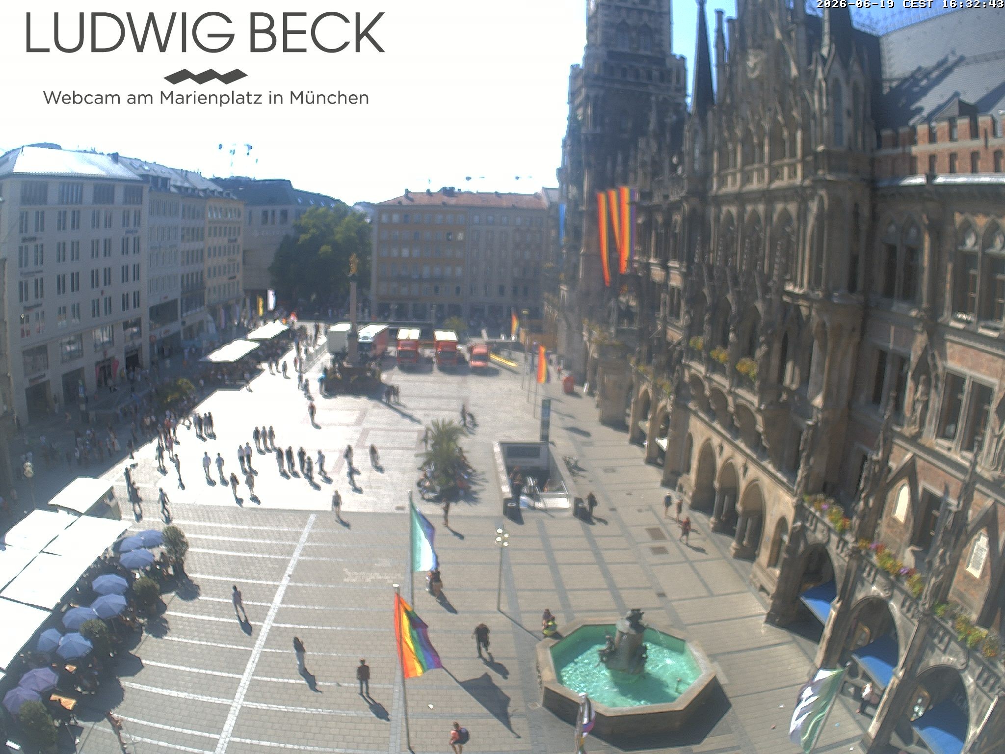 Archived image Webcam at the Marienplatz, Munich