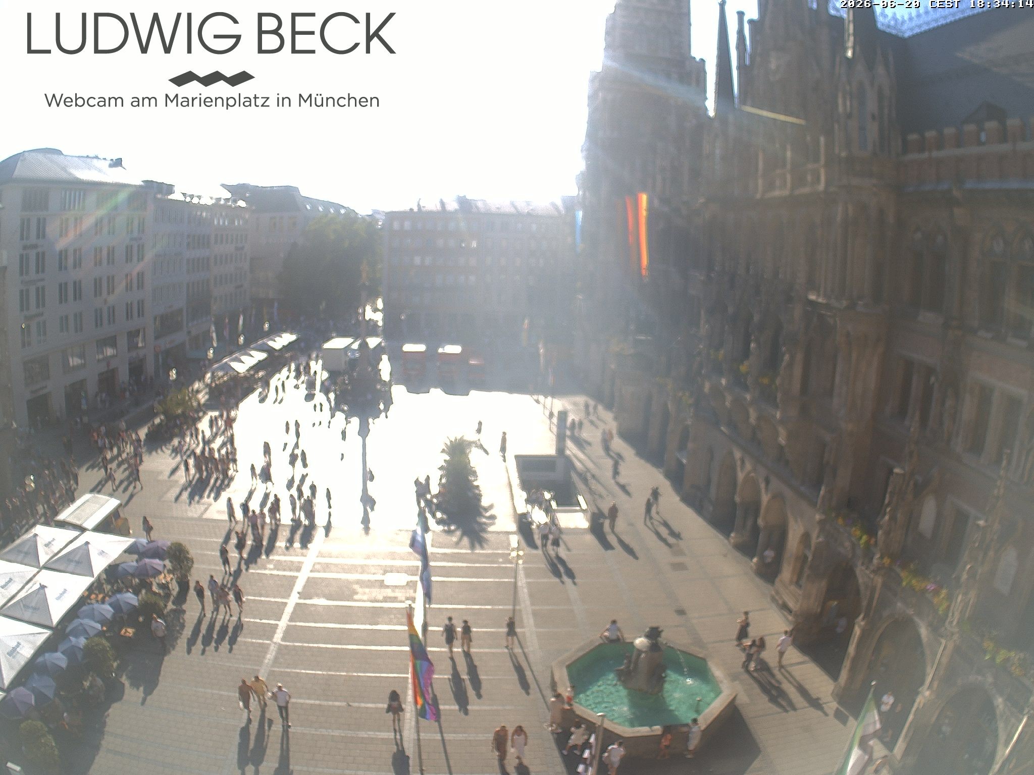 Archived image Webcam at the Marienplatz, Munich