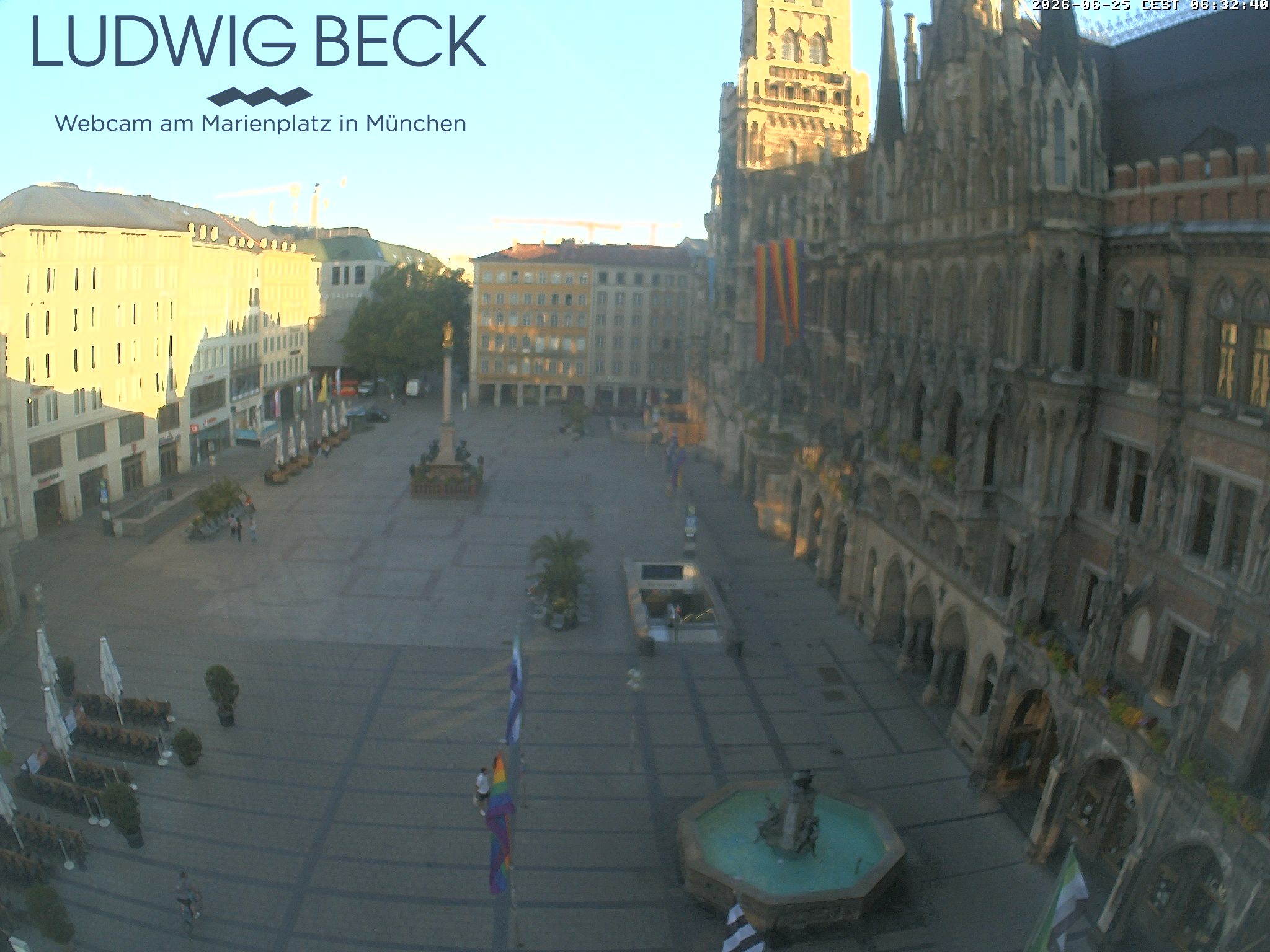 Archived image Webcam at the Marienplatz, Munich