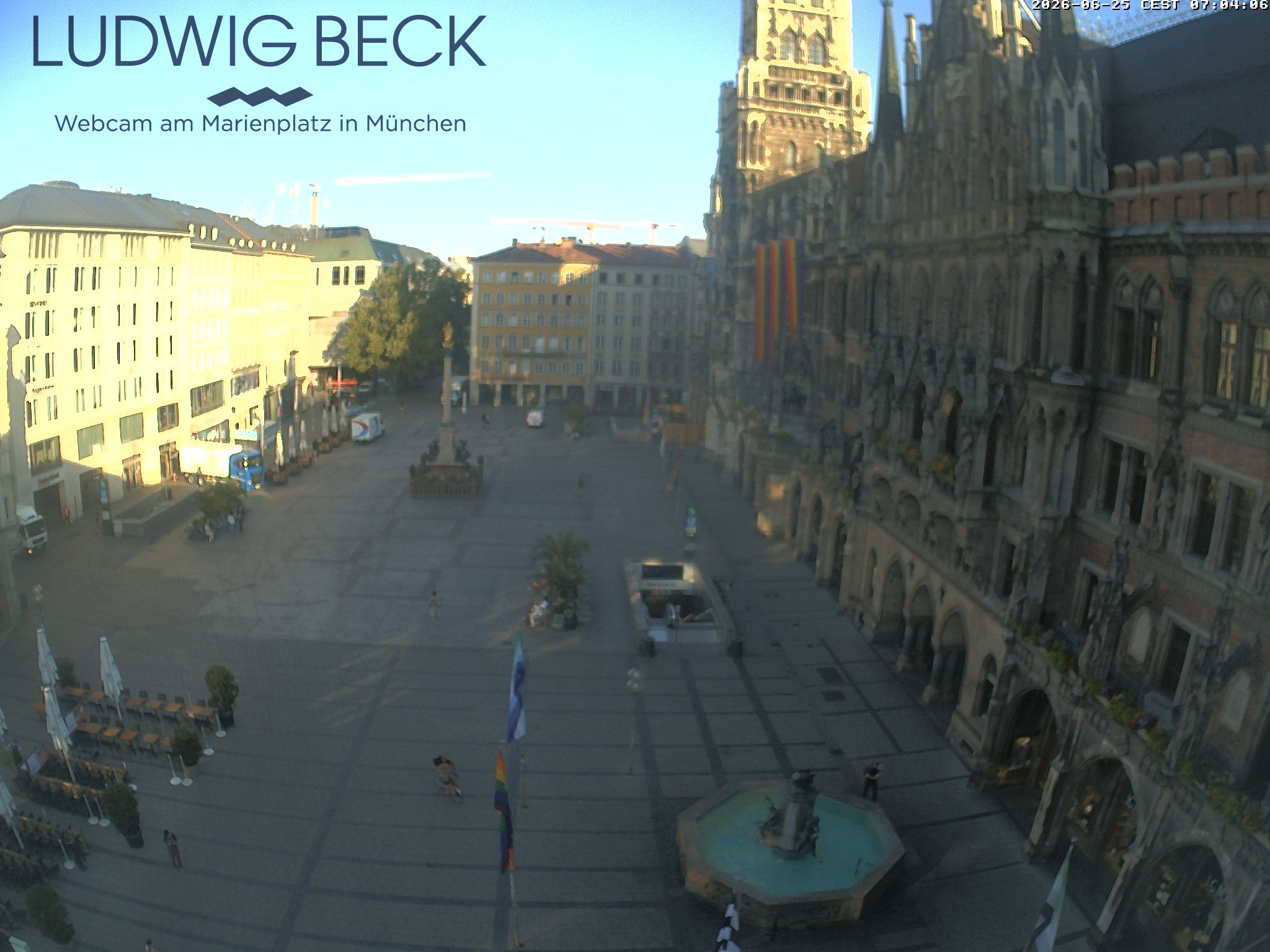 Archived image Webcam at the Marienplatz, Munich